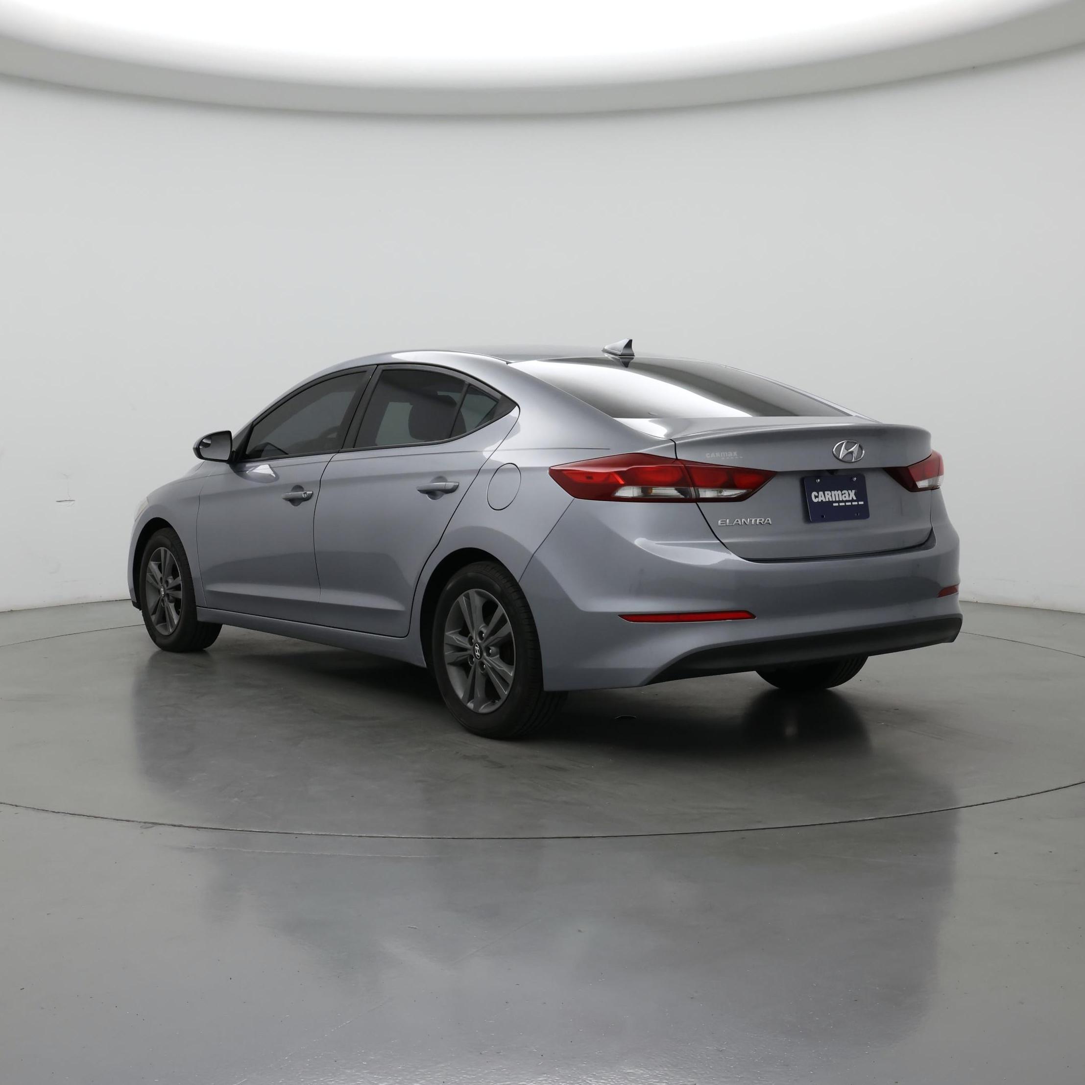 Thumbnail: 2017 Hyundai Elantra - 2