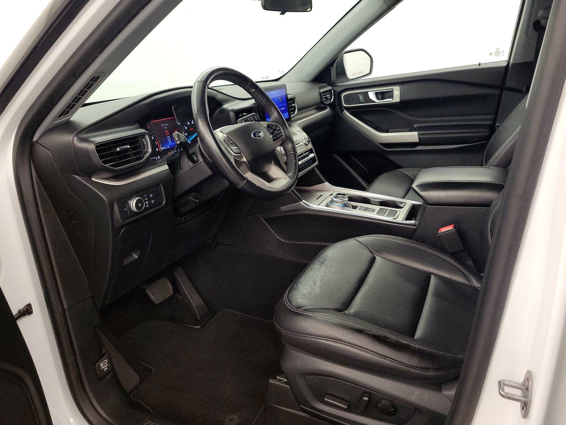 Thumbnail: 2020 Ford Explorer - 11