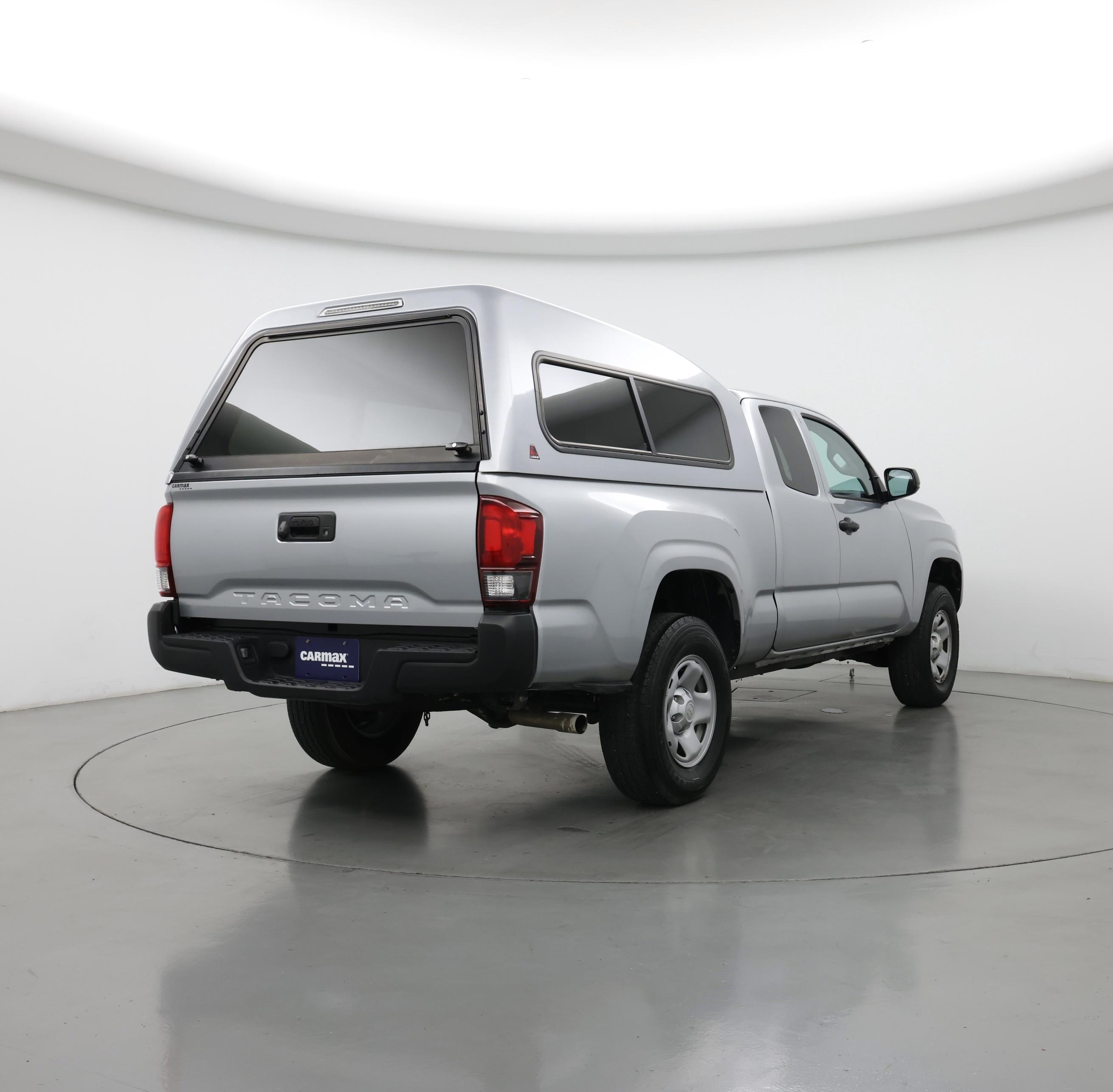 Thumbnail: 2023 Toyota Tacoma - 8