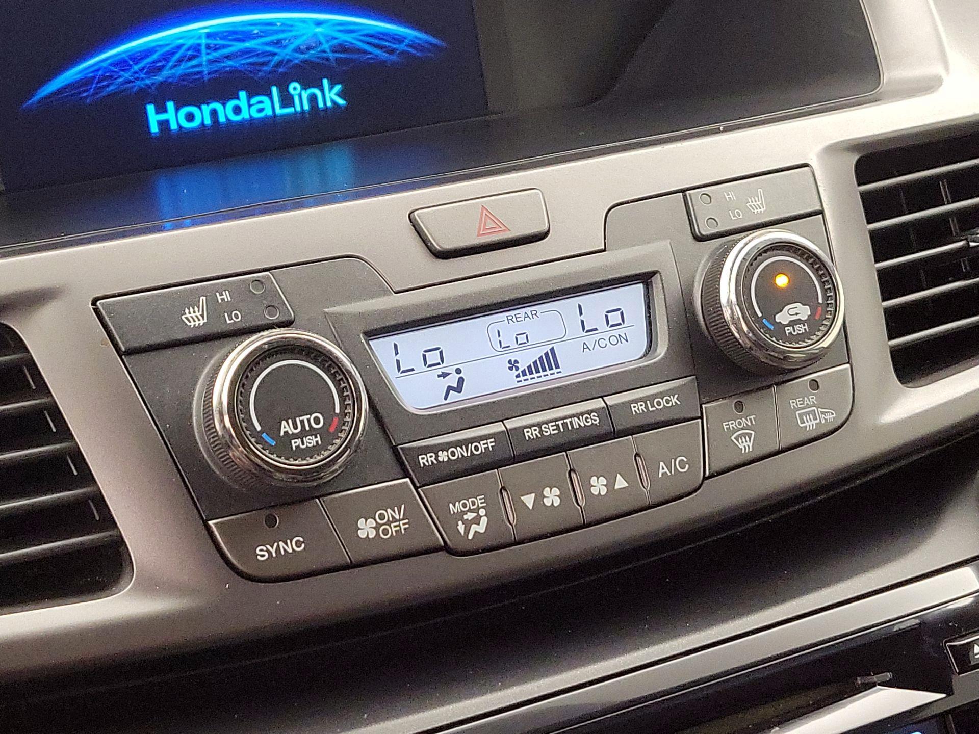 Thumbnail: 2014 Honda Odyssey - 17