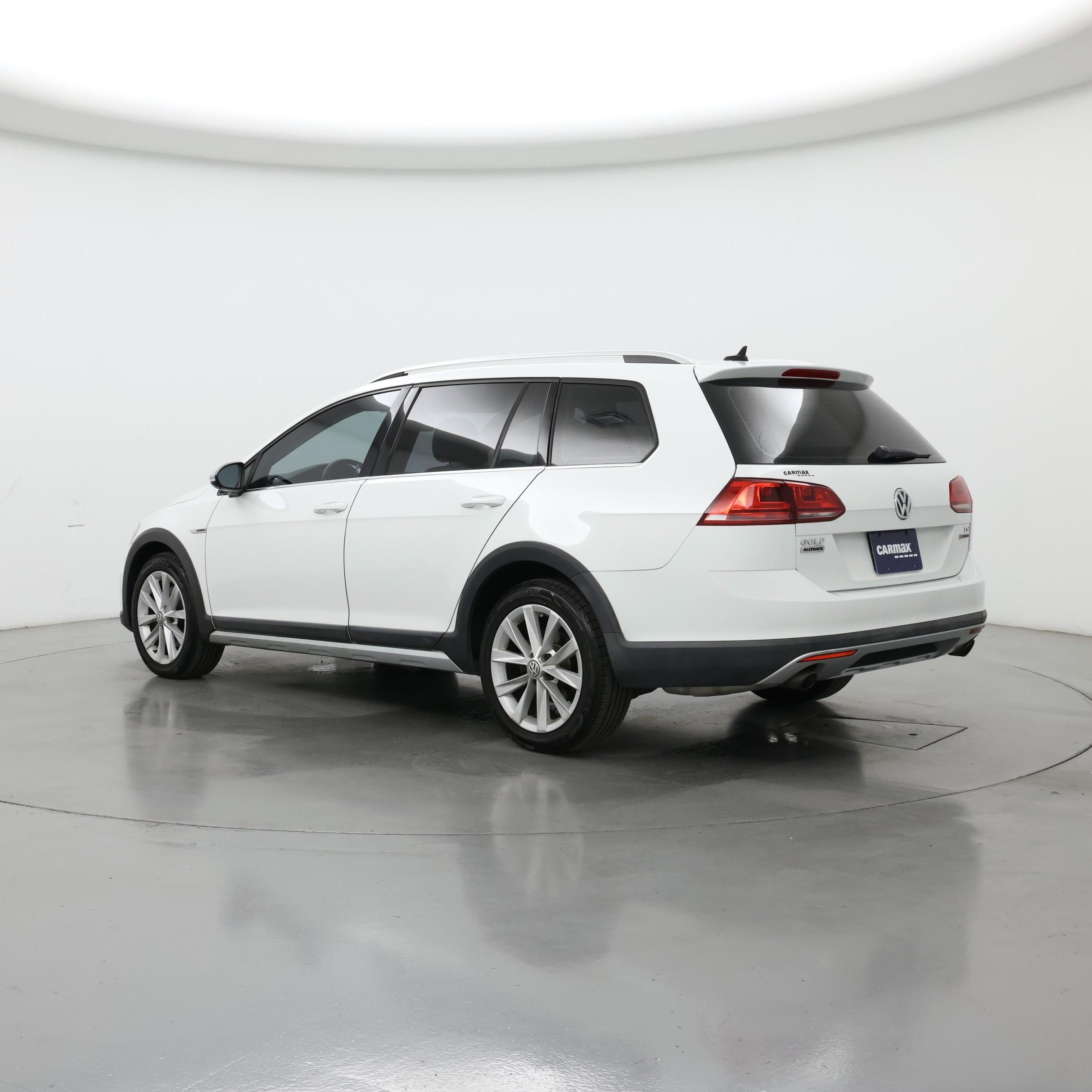 Thumbnail: 2017 Volkswagen Golf - 2