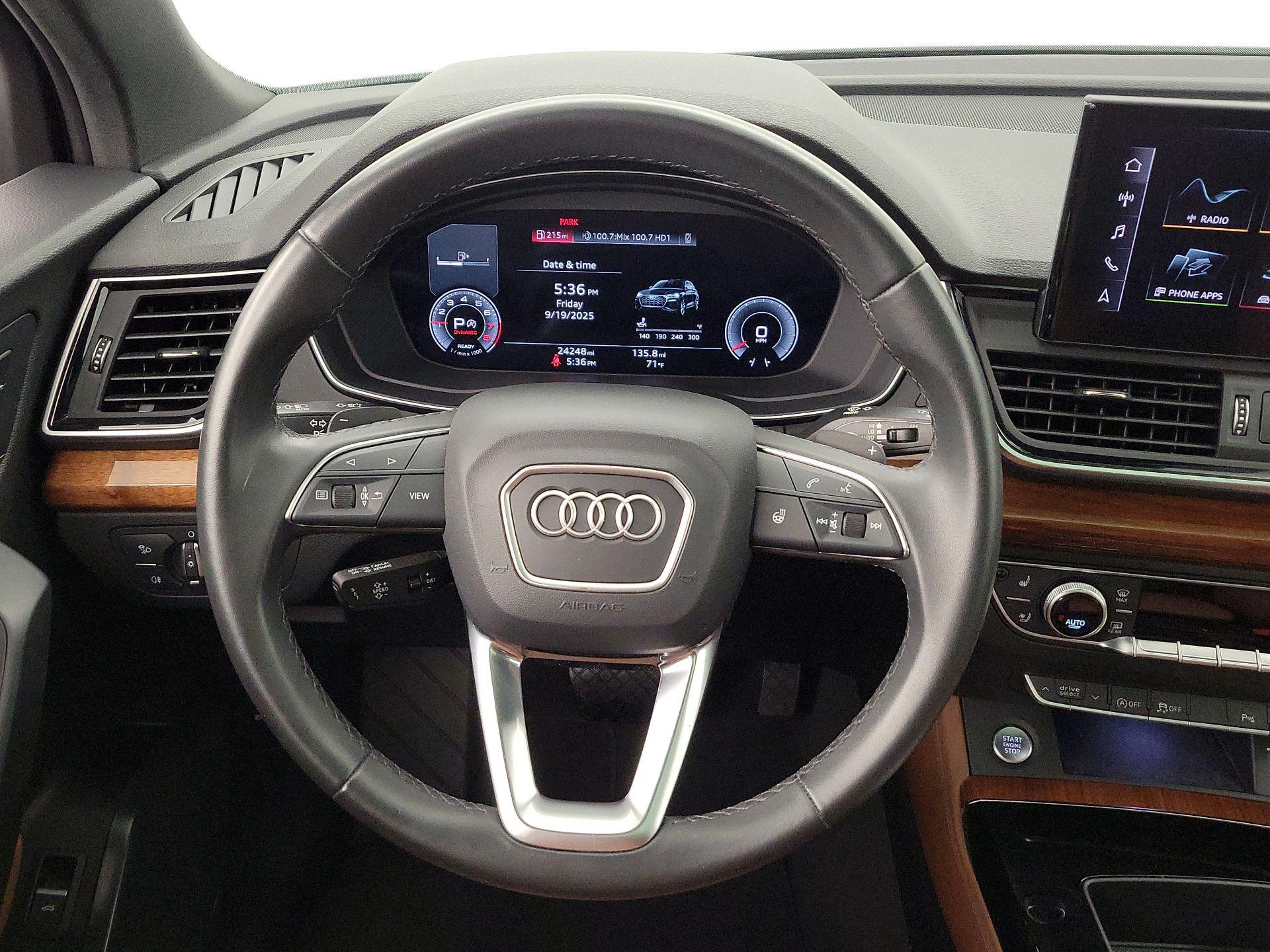 Thumbnail: 2022 Audi Q5 - 10