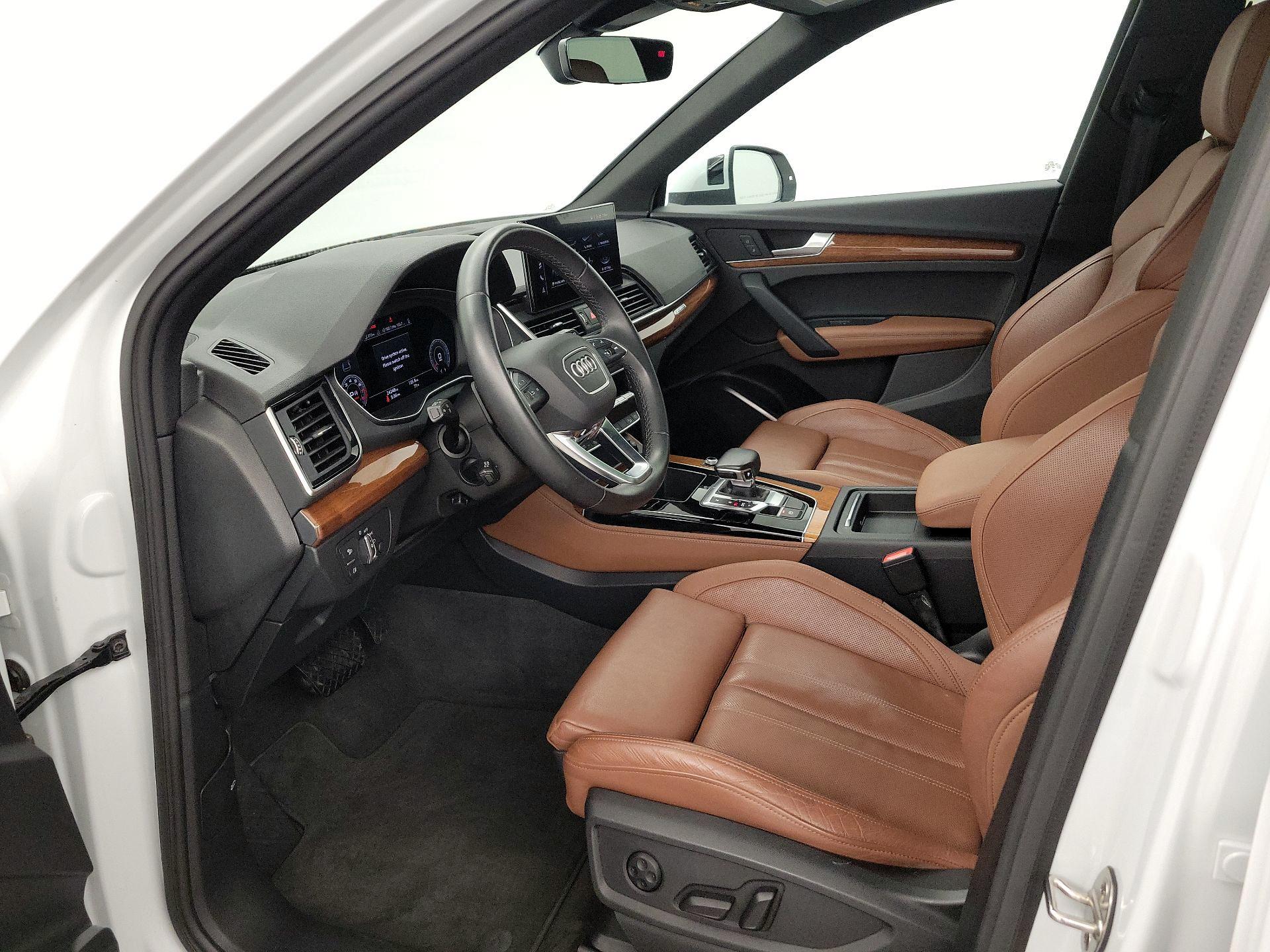 Thumbnail: 2022 Audi Q5 - 11
