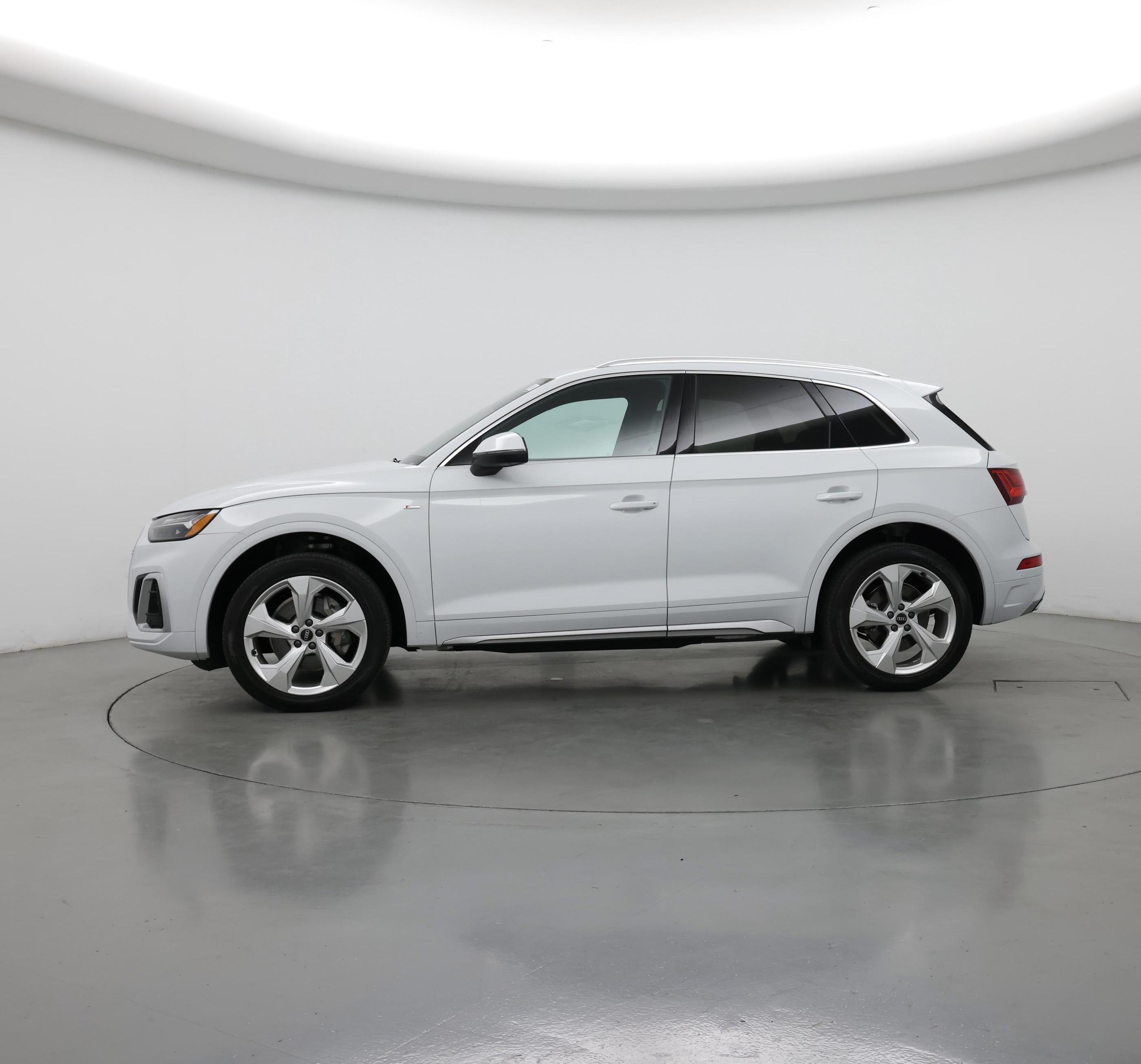 Thumbnail: 2022 Audi Q5 - 3