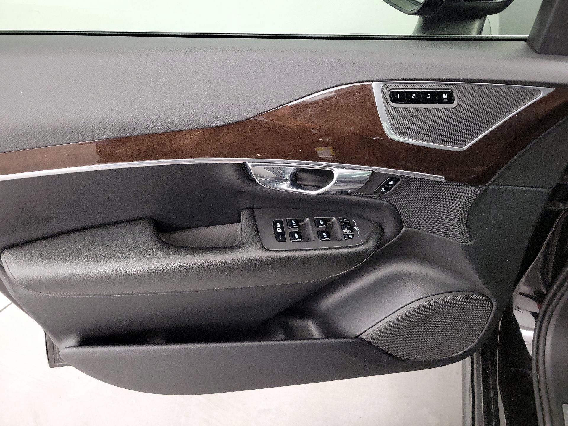 Thumbnail: 2019 Volvo XC90 - 12
