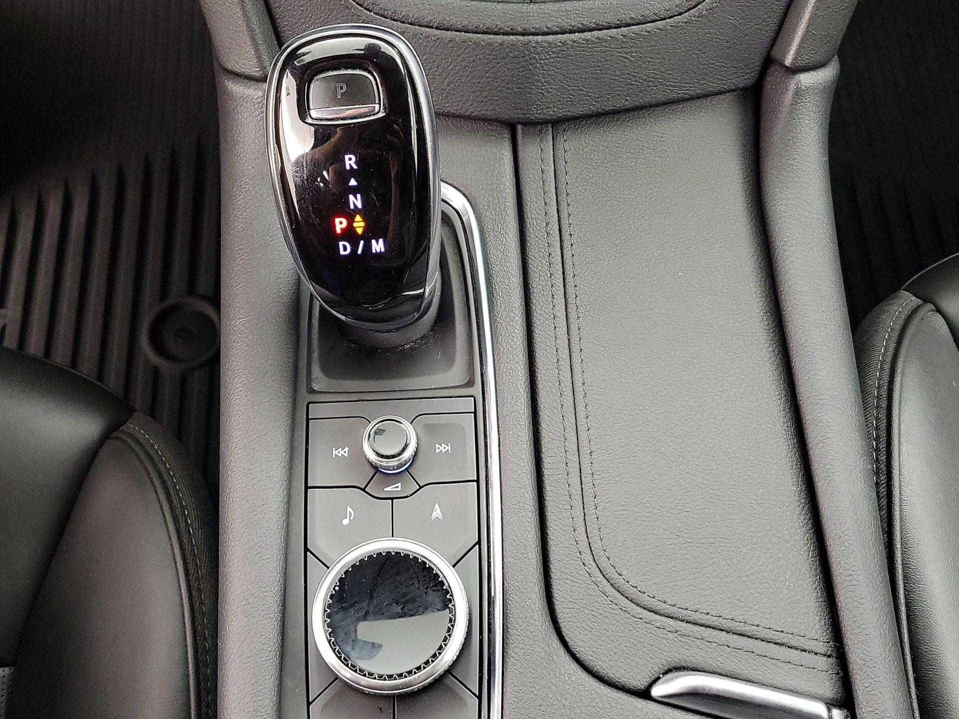 Thumbnail: 2021 Cadillac XT6 - 18