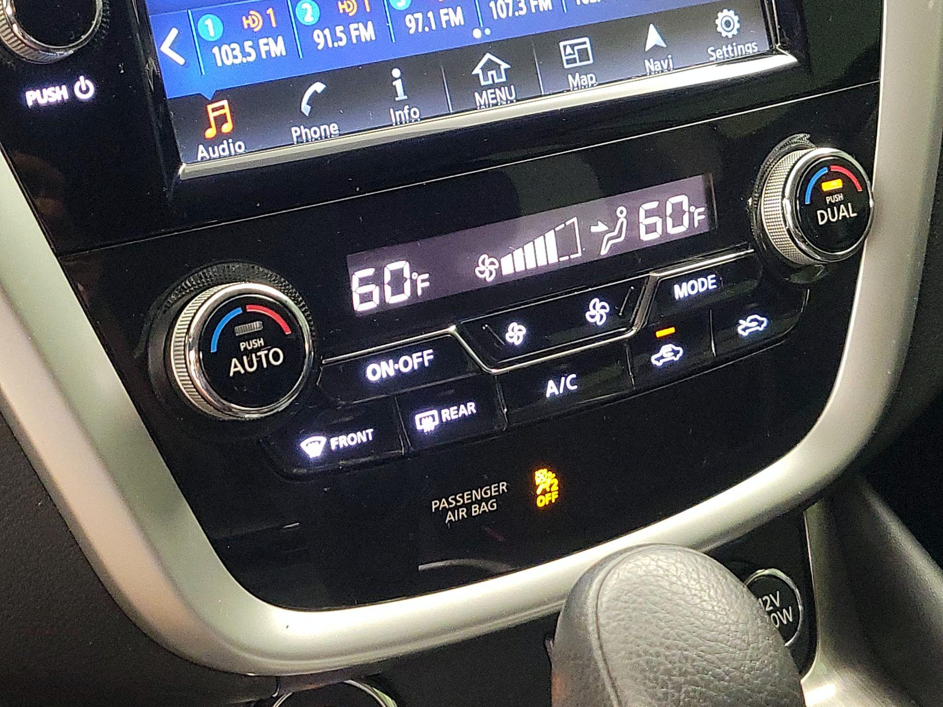 Thumbnail: 2018 Nissan Murano - 17