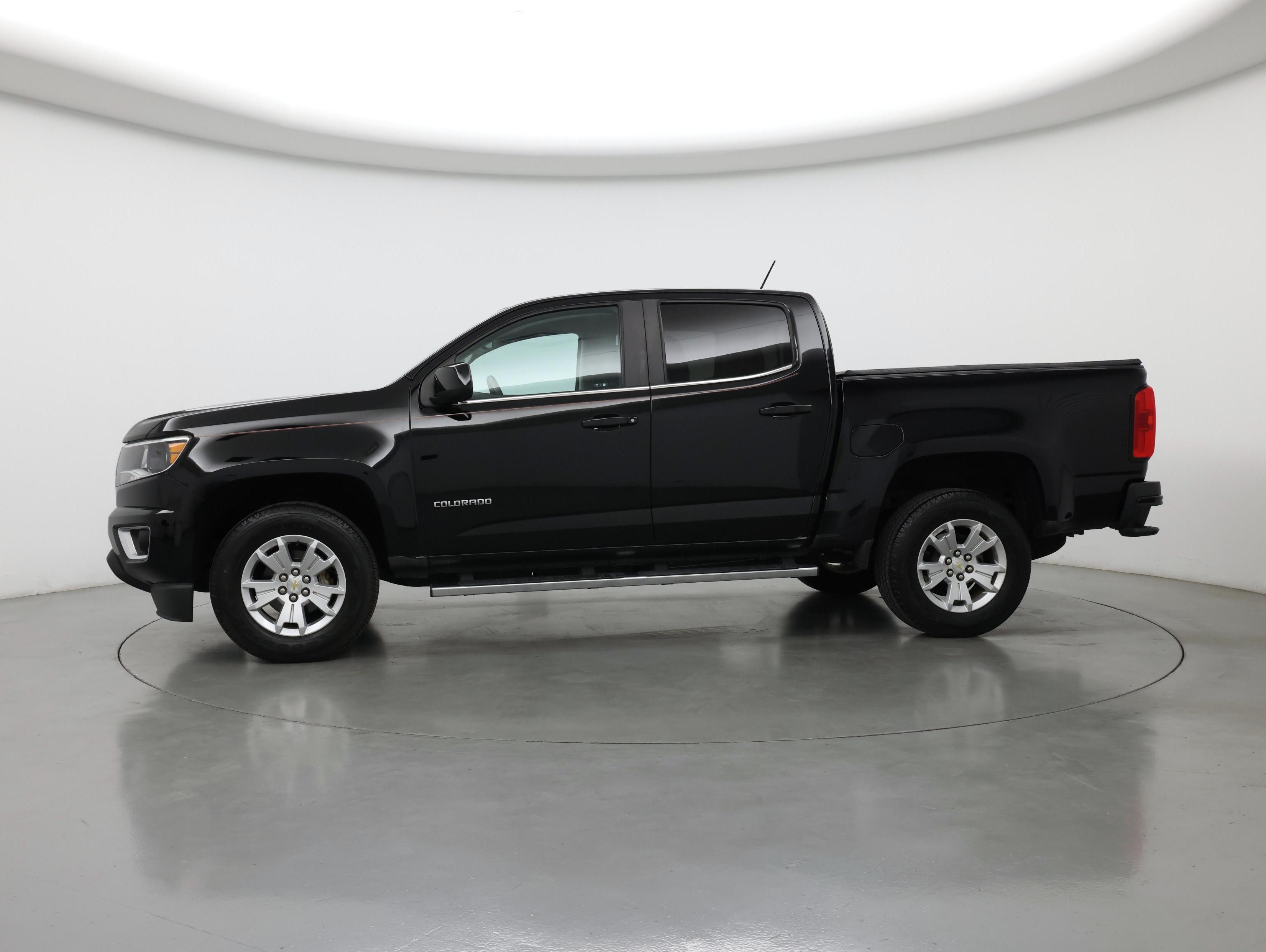 Thumbnail: 2020 Chevrolet Colorado - 3