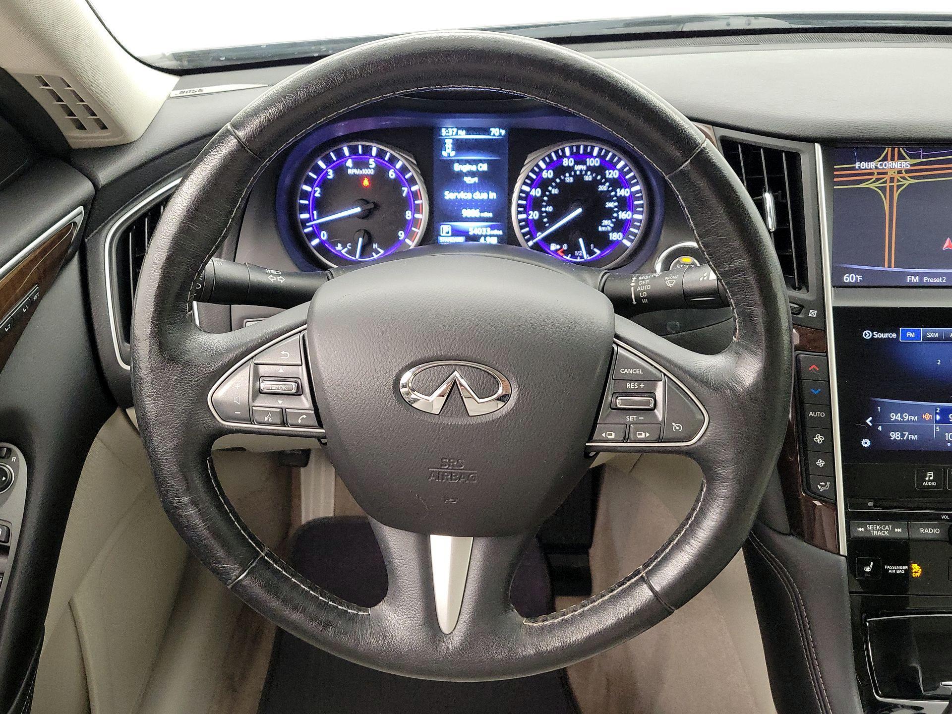 Thumbnail: 2016 INFINITI Q50 - 10