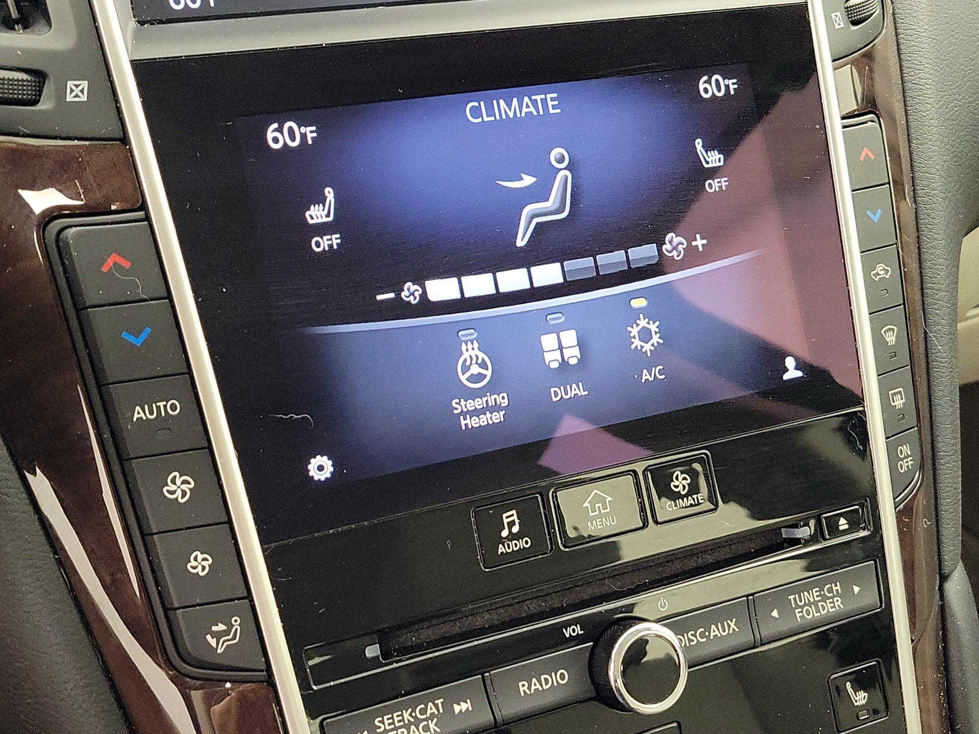 Thumbnail: 2016 INFINITI Q50 - 17