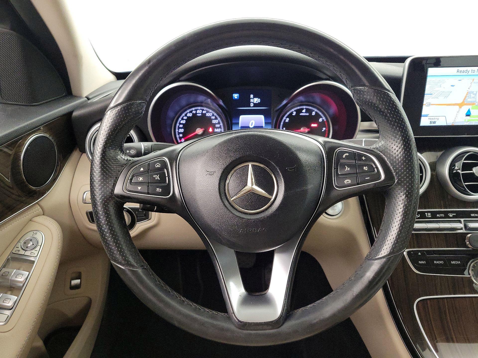 Thumbnail: 2015 Mercedes-Benz C-Class - 10