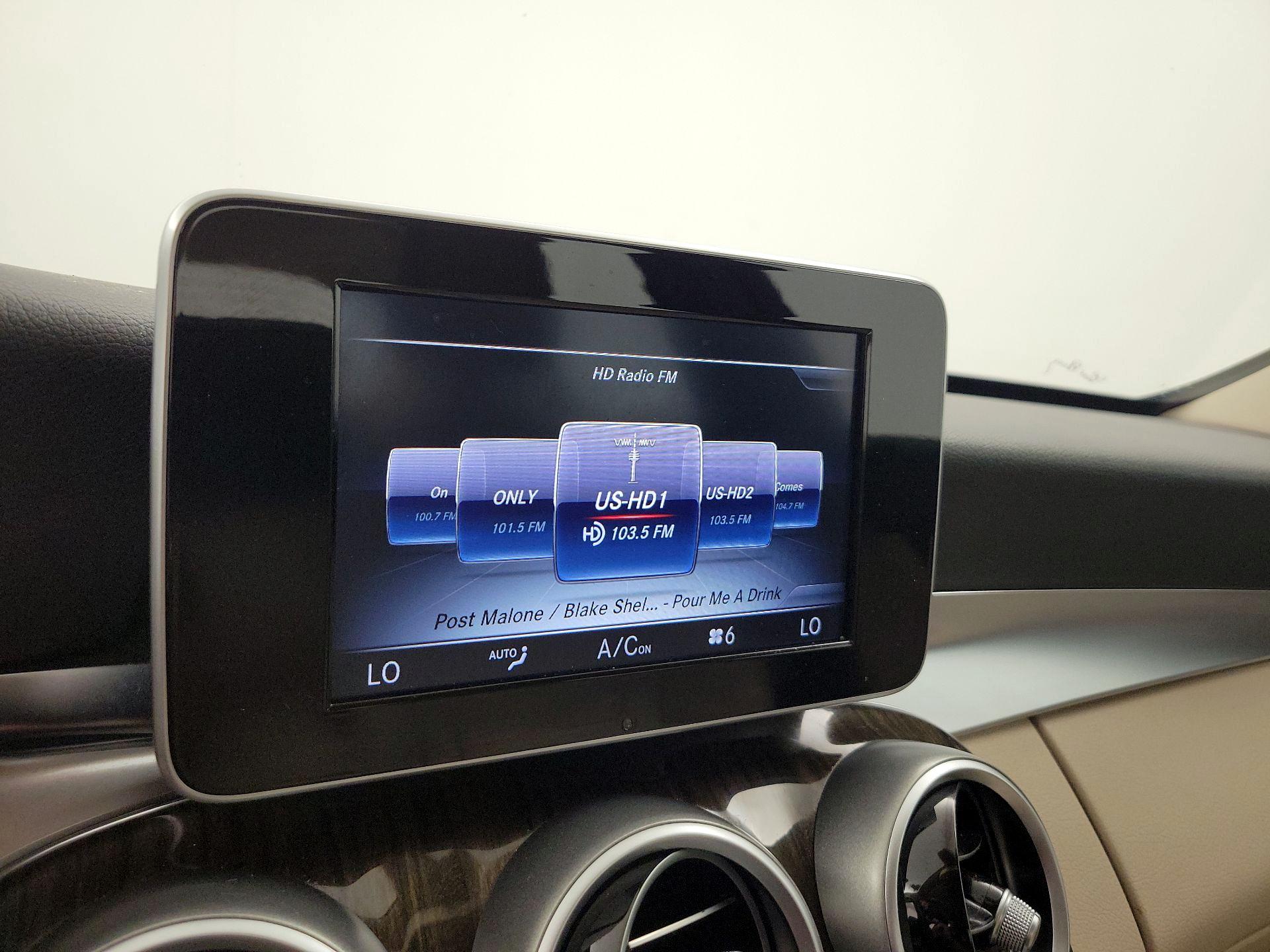 Thumbnail: 2015 Mercedes-Benz C-Class - 16
