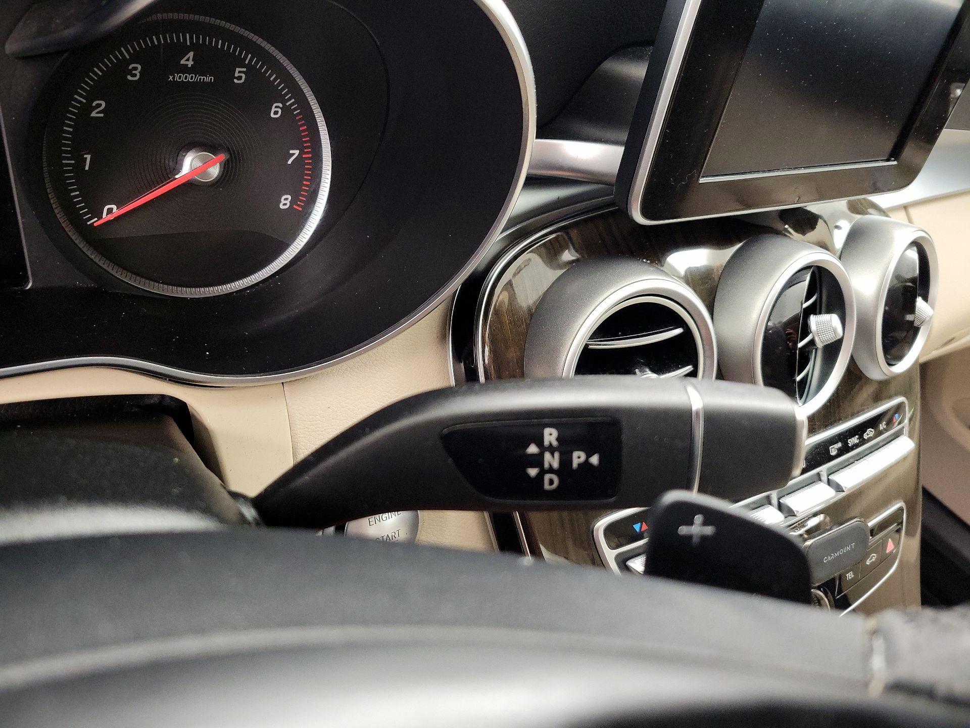 Thumbnail: 2015 Mercedes-Benz C-Class - 18