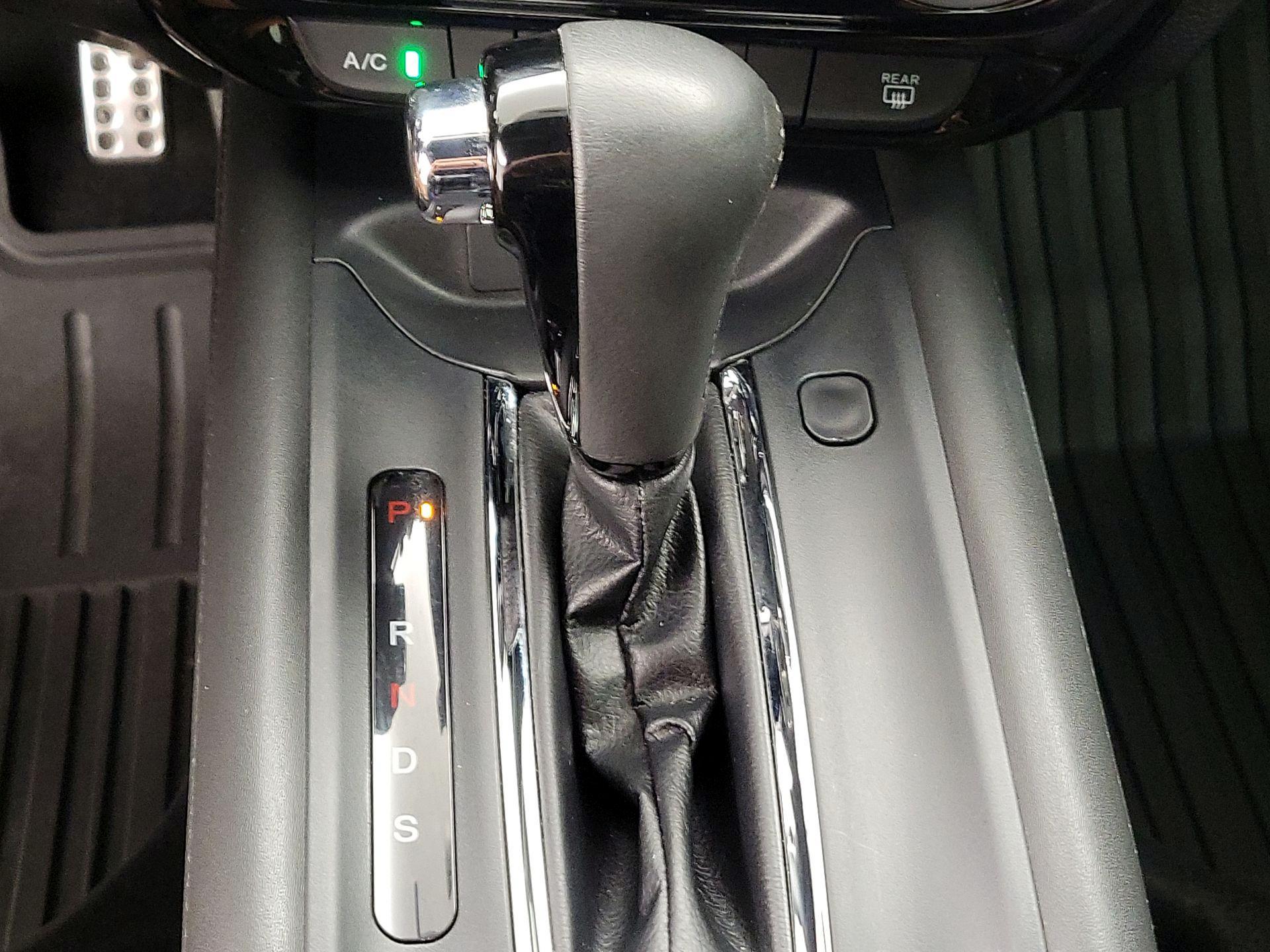 Thumbnail: 2019 Honda HR-V - 17