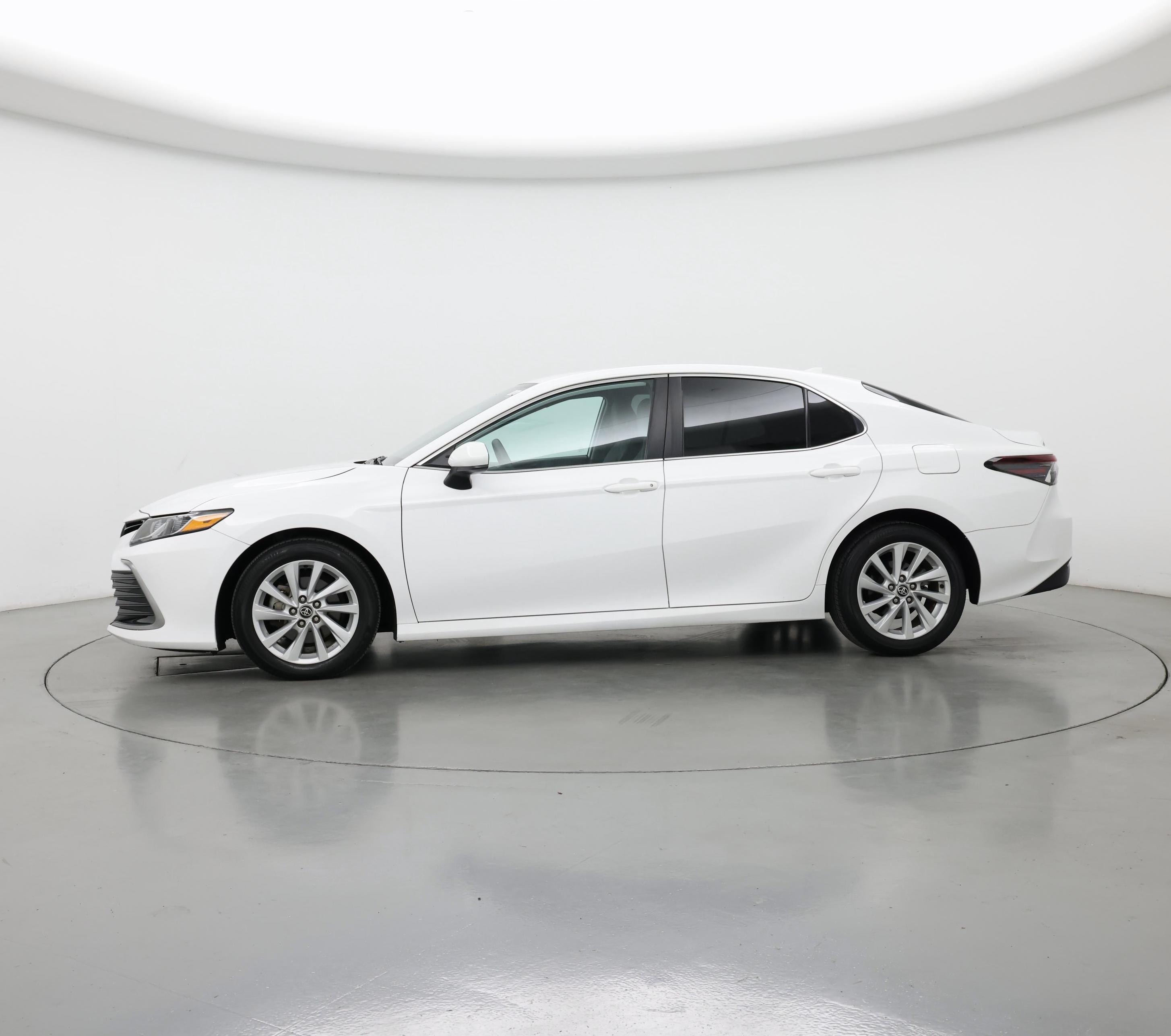 Thumbnail: 2023 Toyota Camry - 3