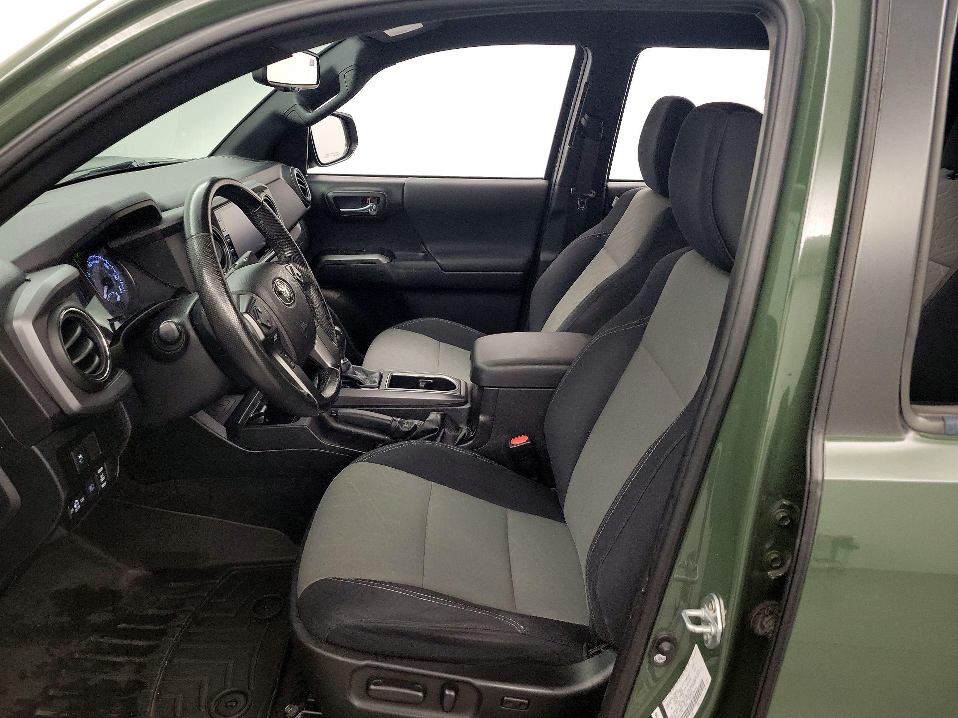 Thumbnail: 2021 Toyota Tacoma - 11