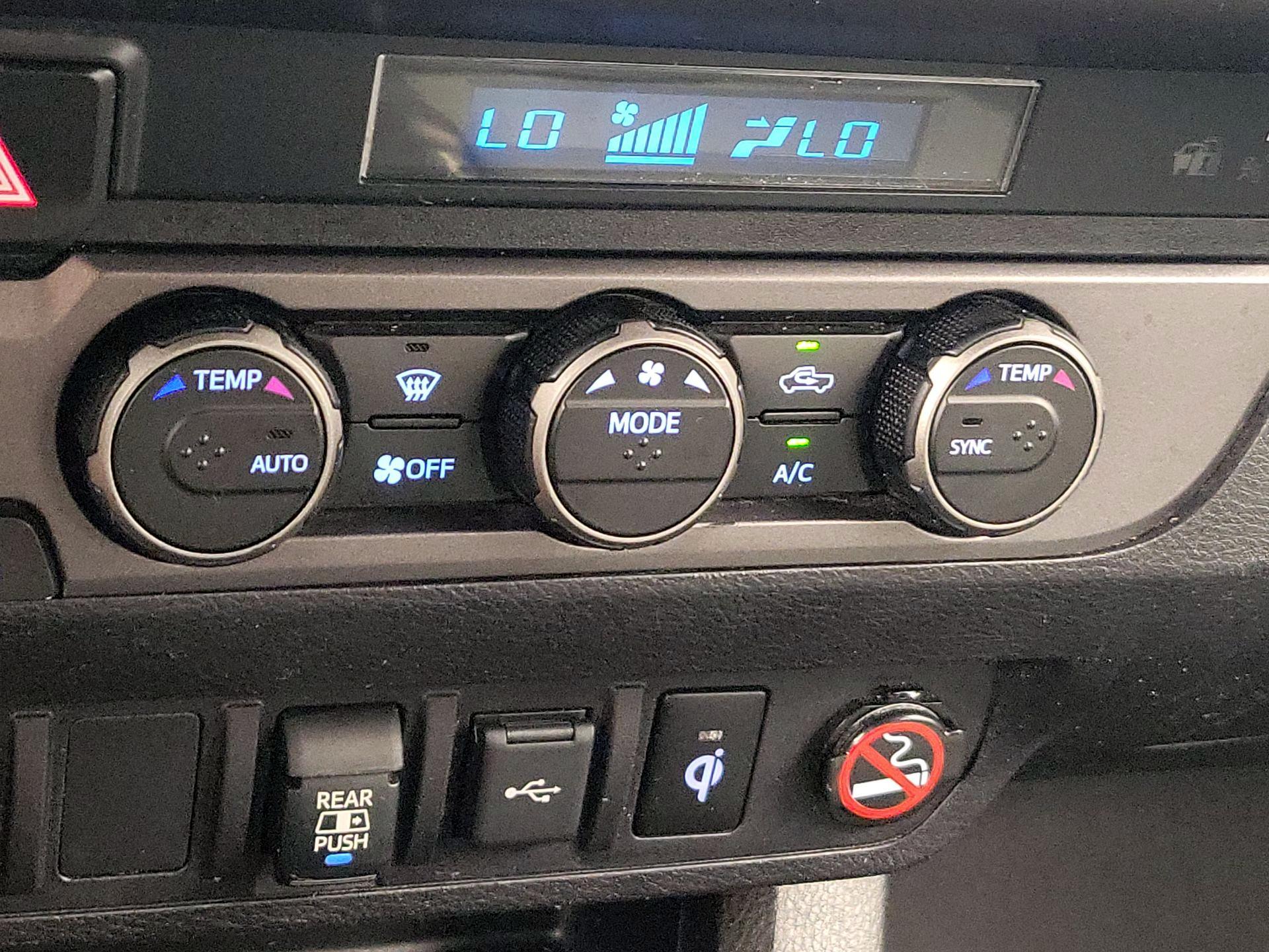 Thumbnail: 2021 Toyota Tacoma - 17