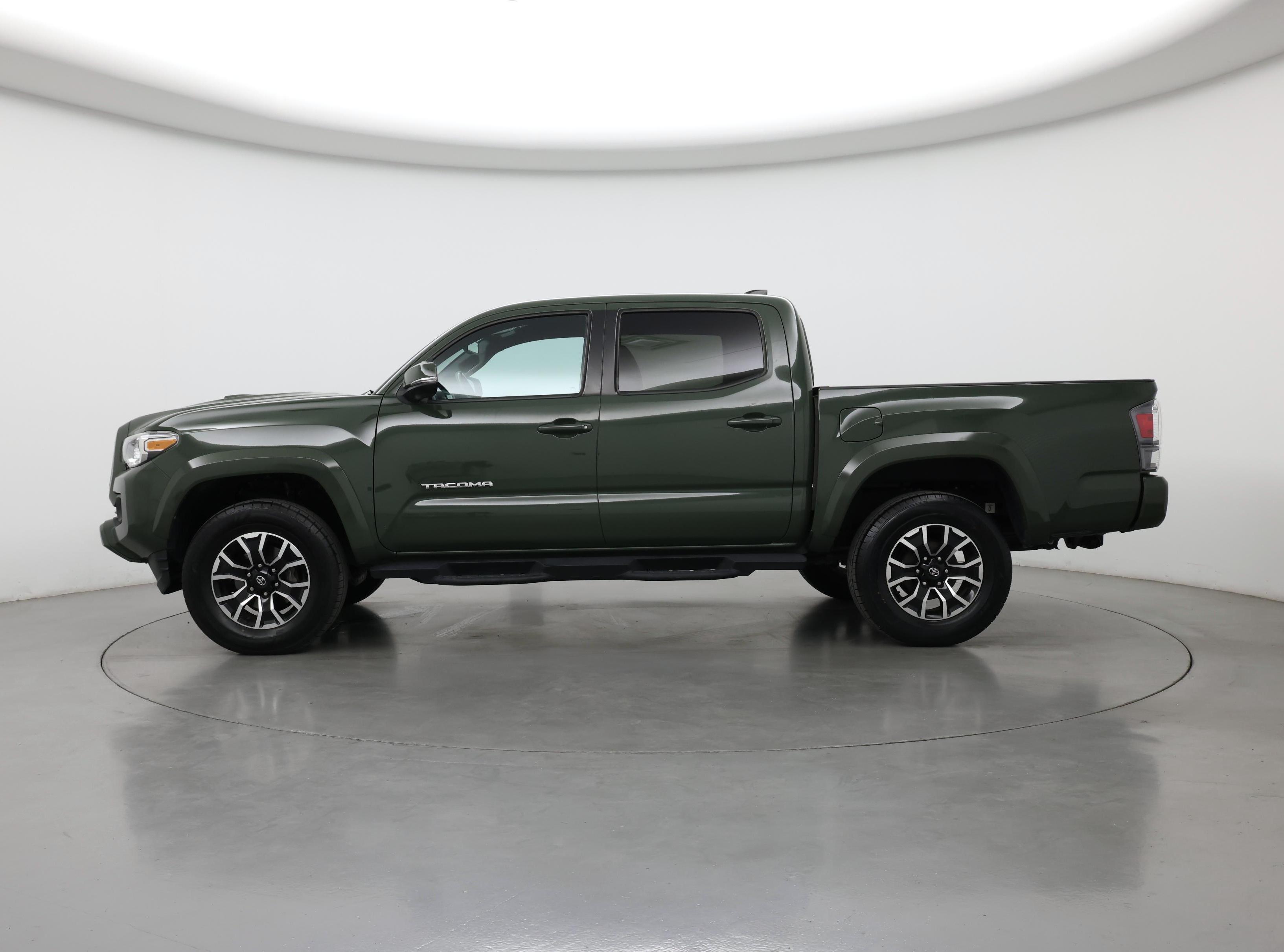 Thumbnail: 2021 Toyota Tacoma - 3