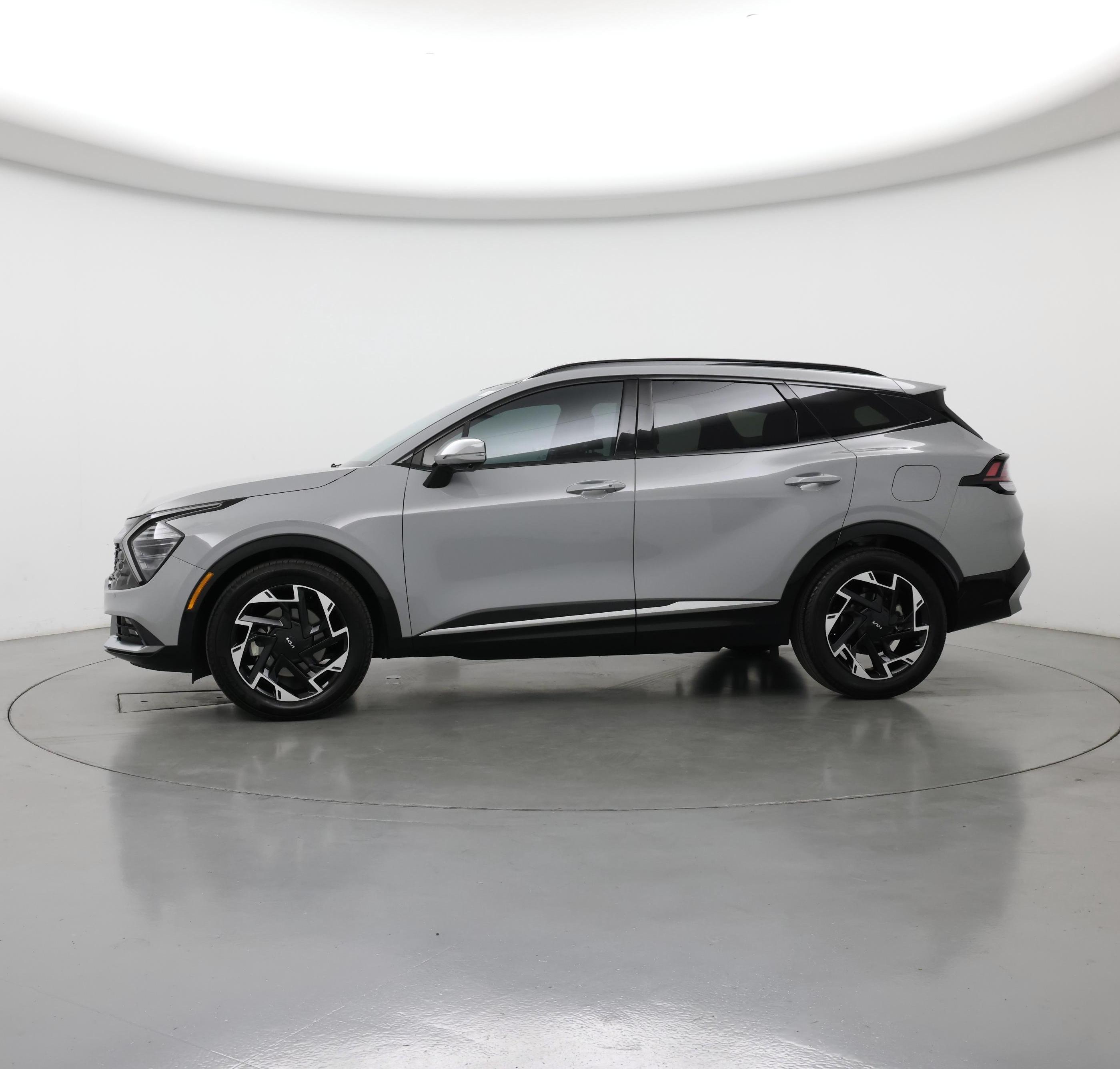 Thumbnail: 2023 Kia Sportage - 3