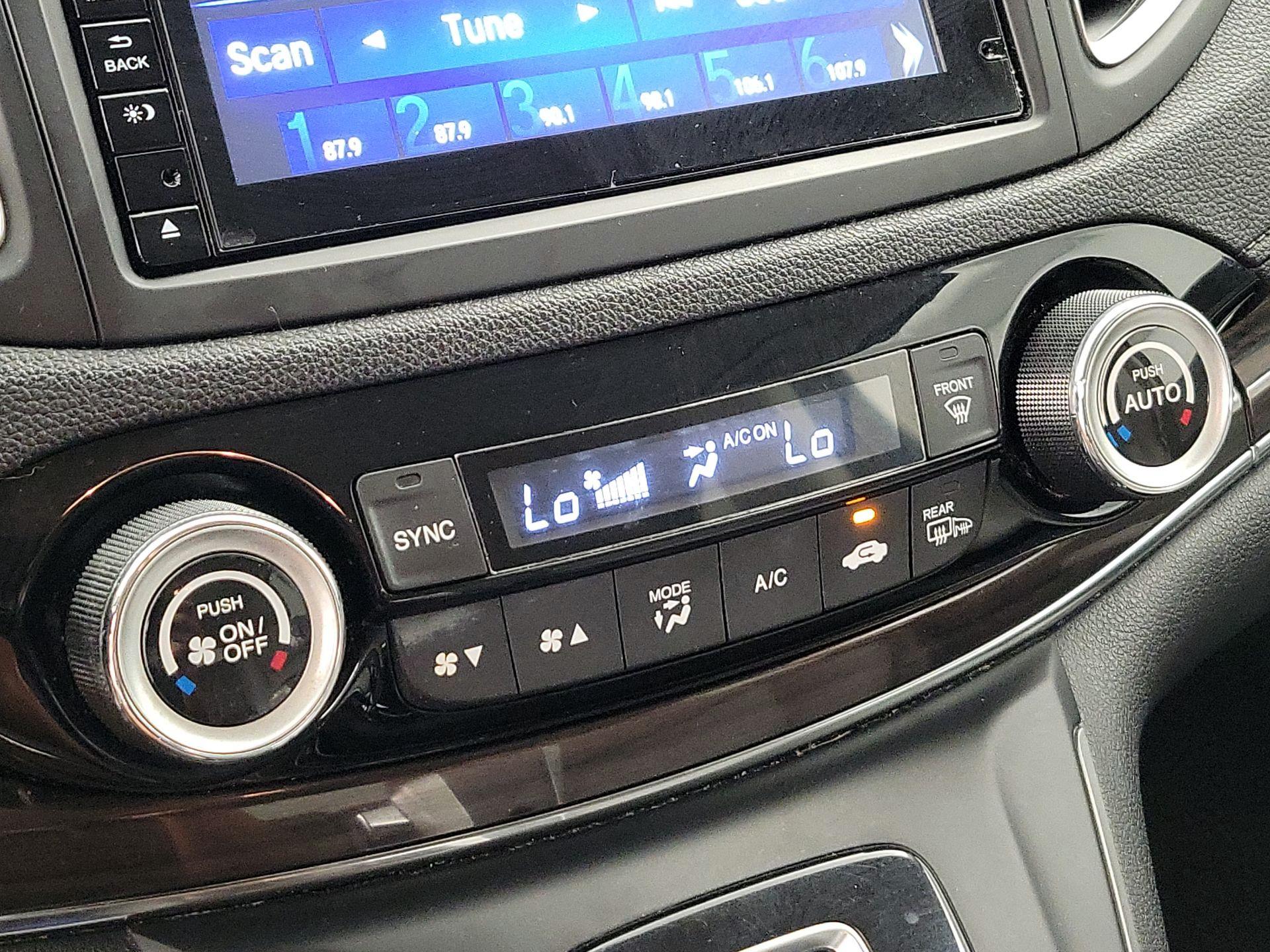 Thumbnail: 2016 Honda CR-V - 16