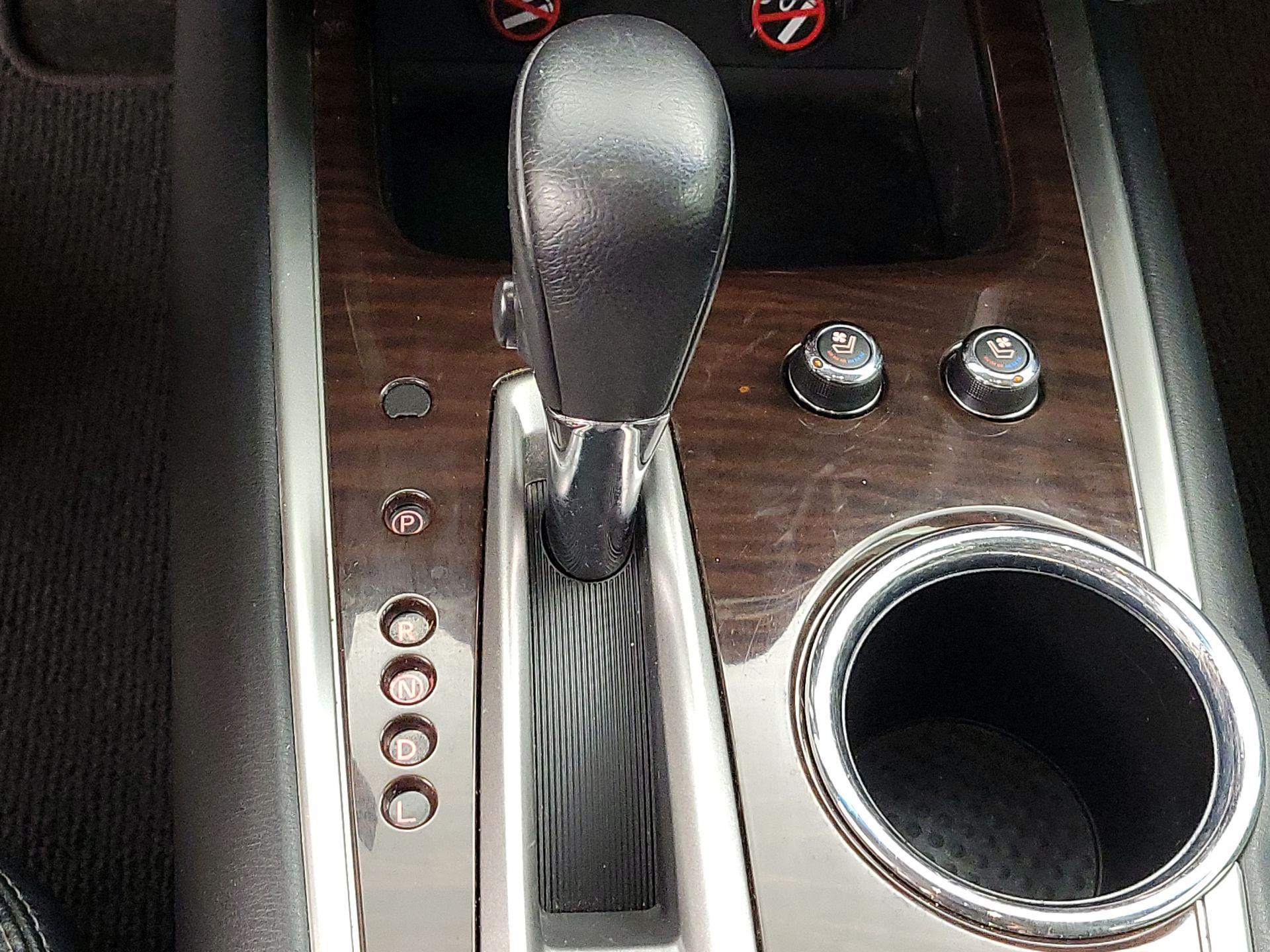 Thumbnail: 2015 Nissan Pathfinder - 18