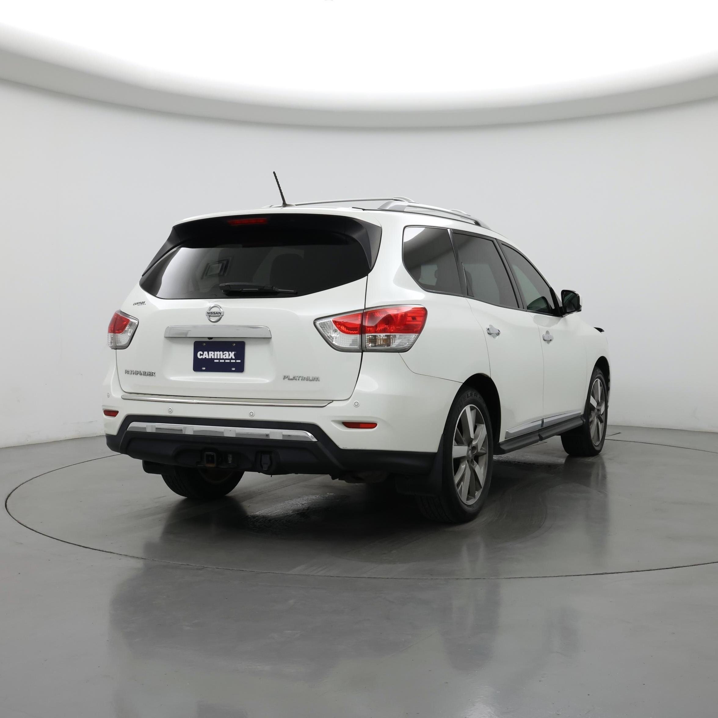 Thumbnail: 2015 Nissan Pathfinder - 8
