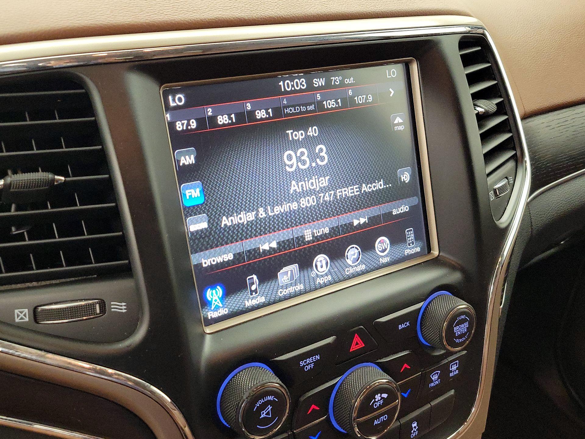 Thumbnail: 2015 Jeep Grand Cherokee - 16