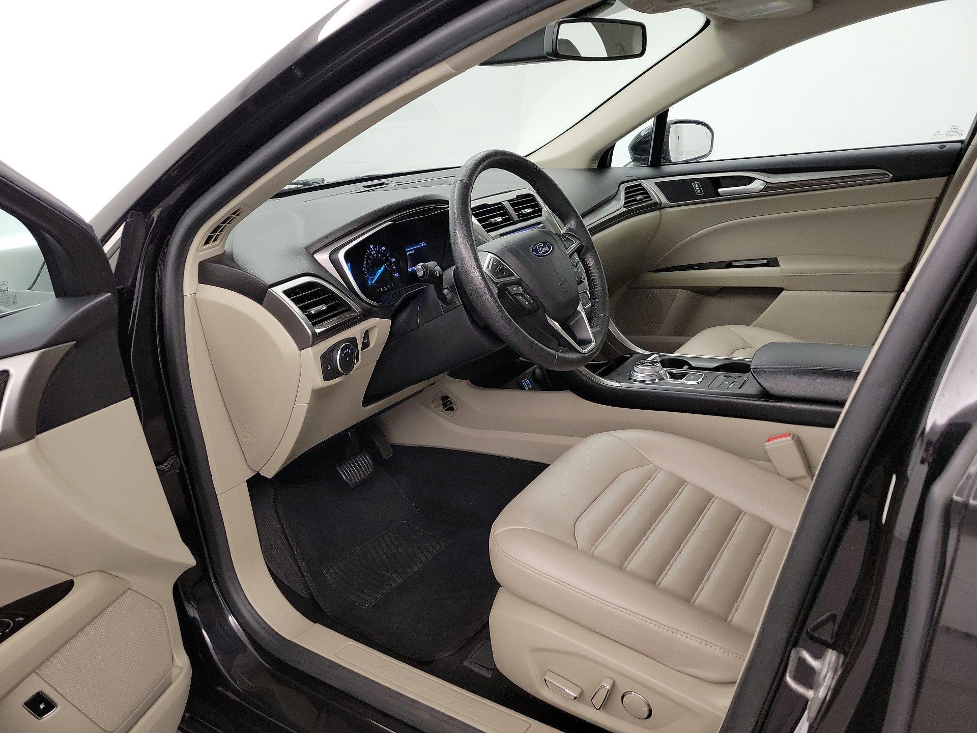 Thumbnail: 2019 Ford Fusion - 11