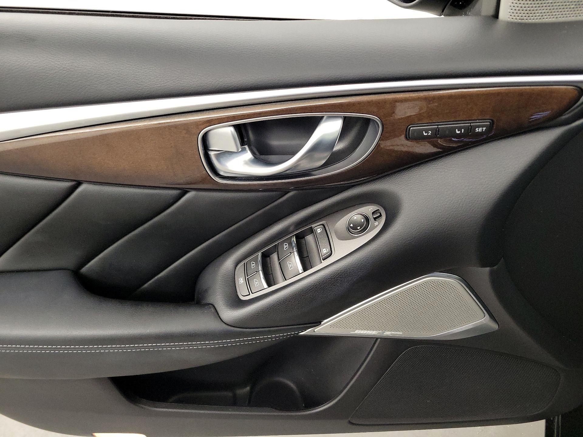 Thumbnail: 2017 INFINITI Q50 - 12
