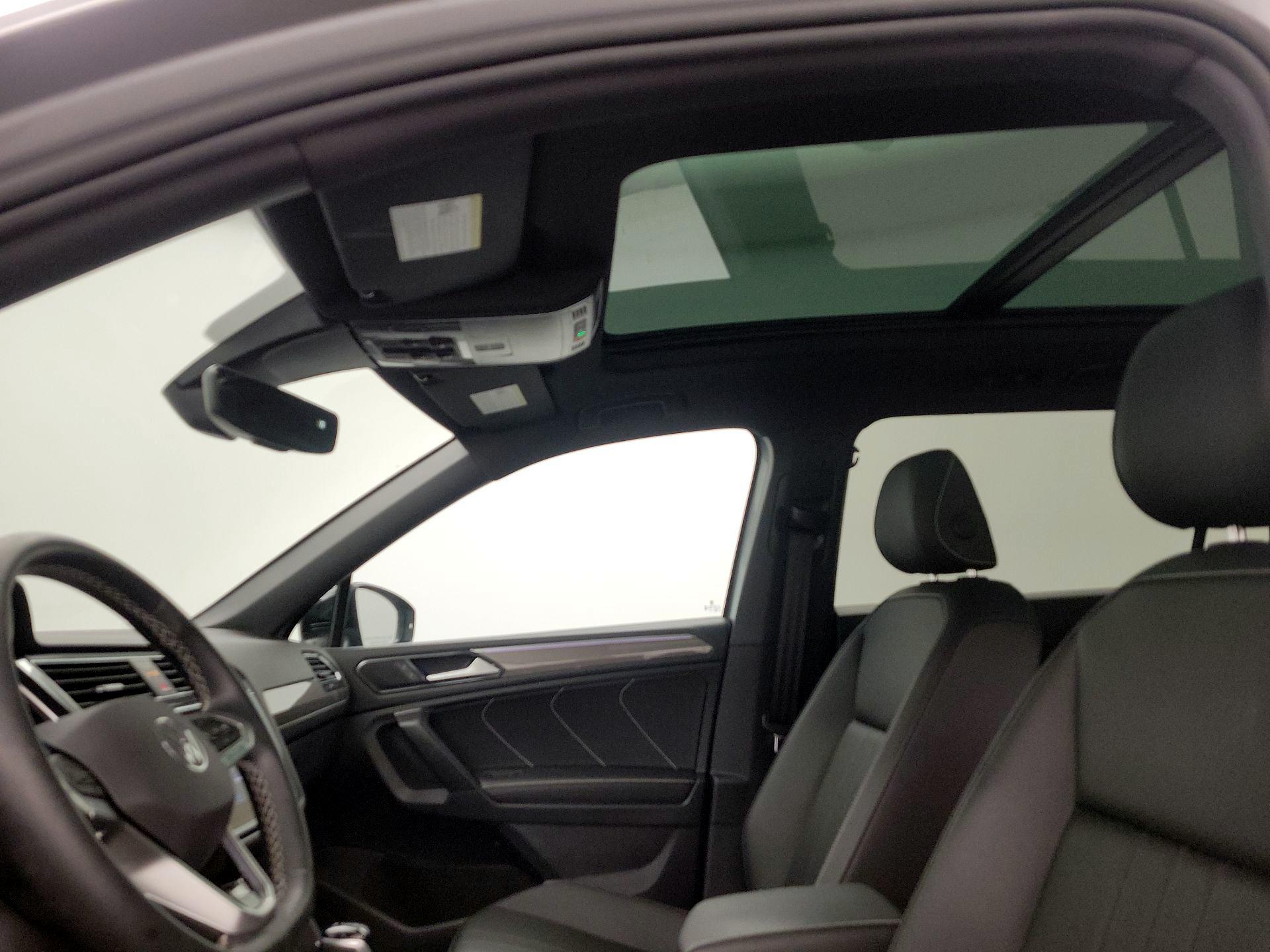 Thumbnail: 2023 Volkswagen Tiguan - 19