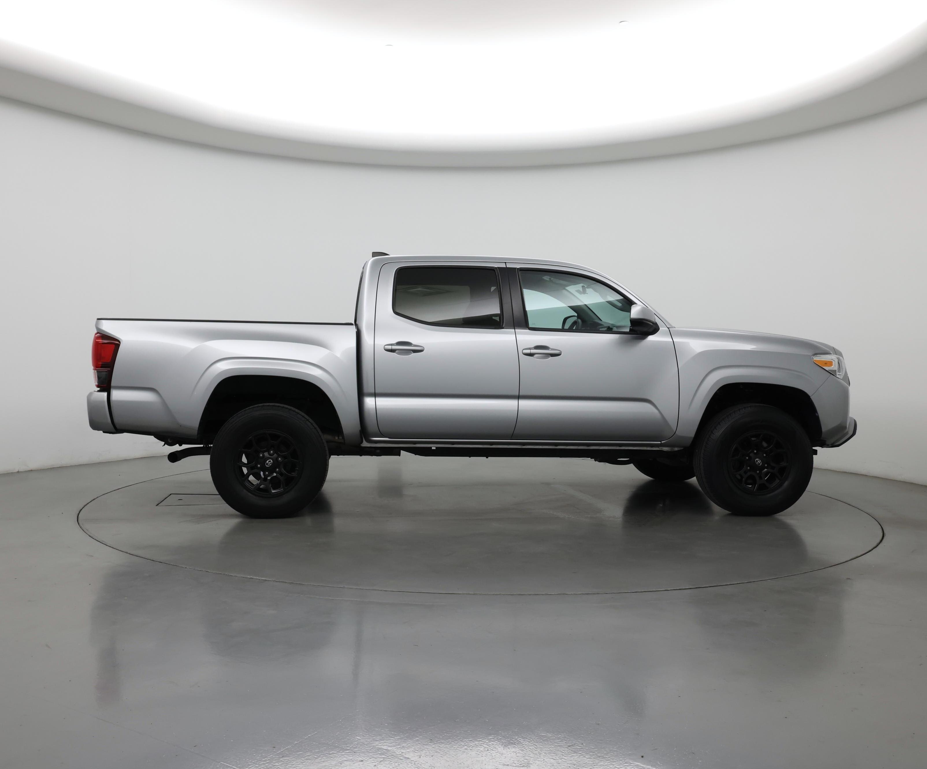 Thumbnail: 2022 Toyota Tacoma - 7