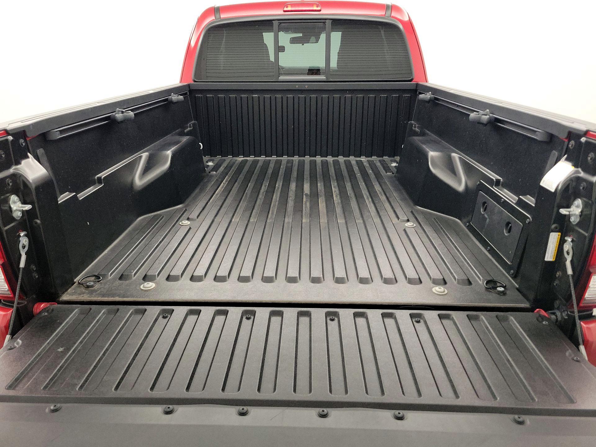Thumbnail: 2023 Toyota Tacoma - 20