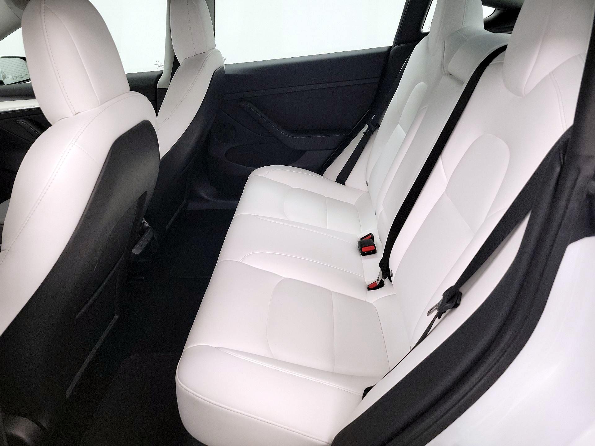 Thumbnail: 2022 Tesla Model 3 - 20
