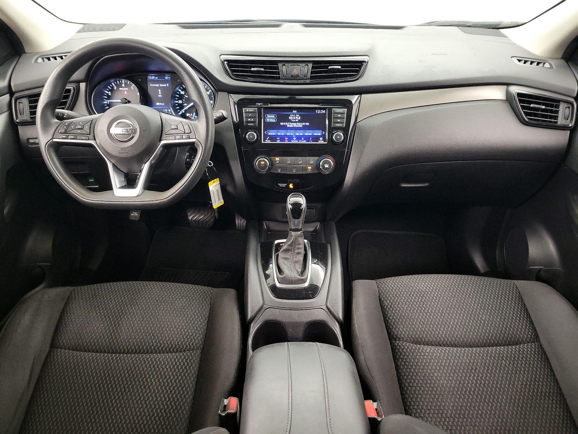 Thumbnail: 2019 Nissan Rogue Sport - 9