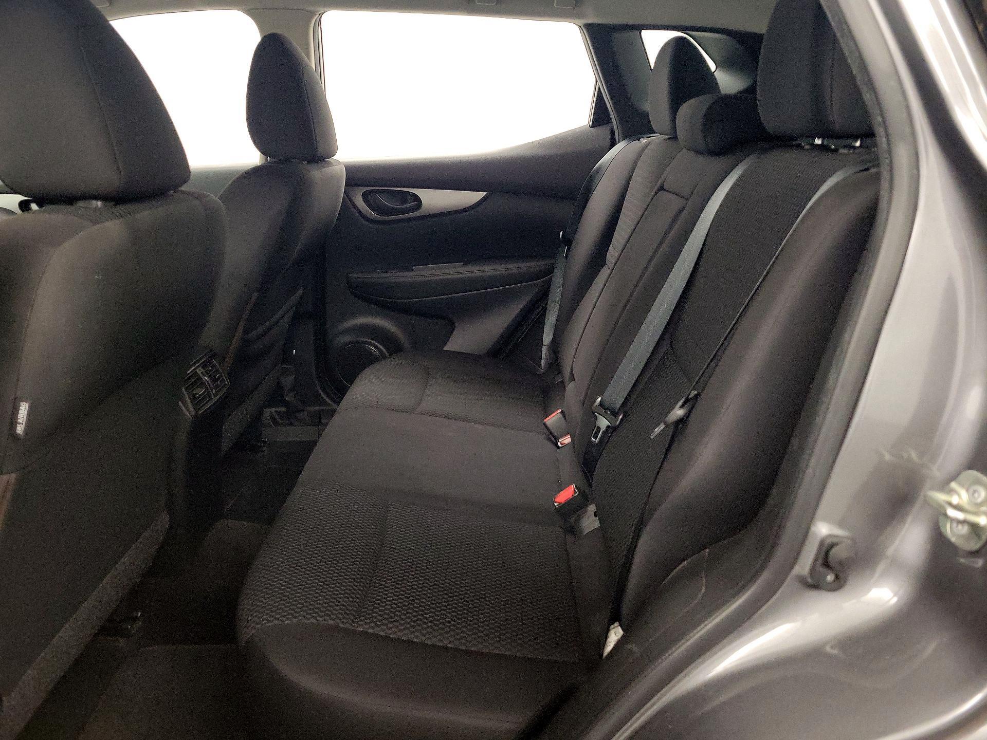 Thumbnail: 2019 Nissan Rogue Sport - 19