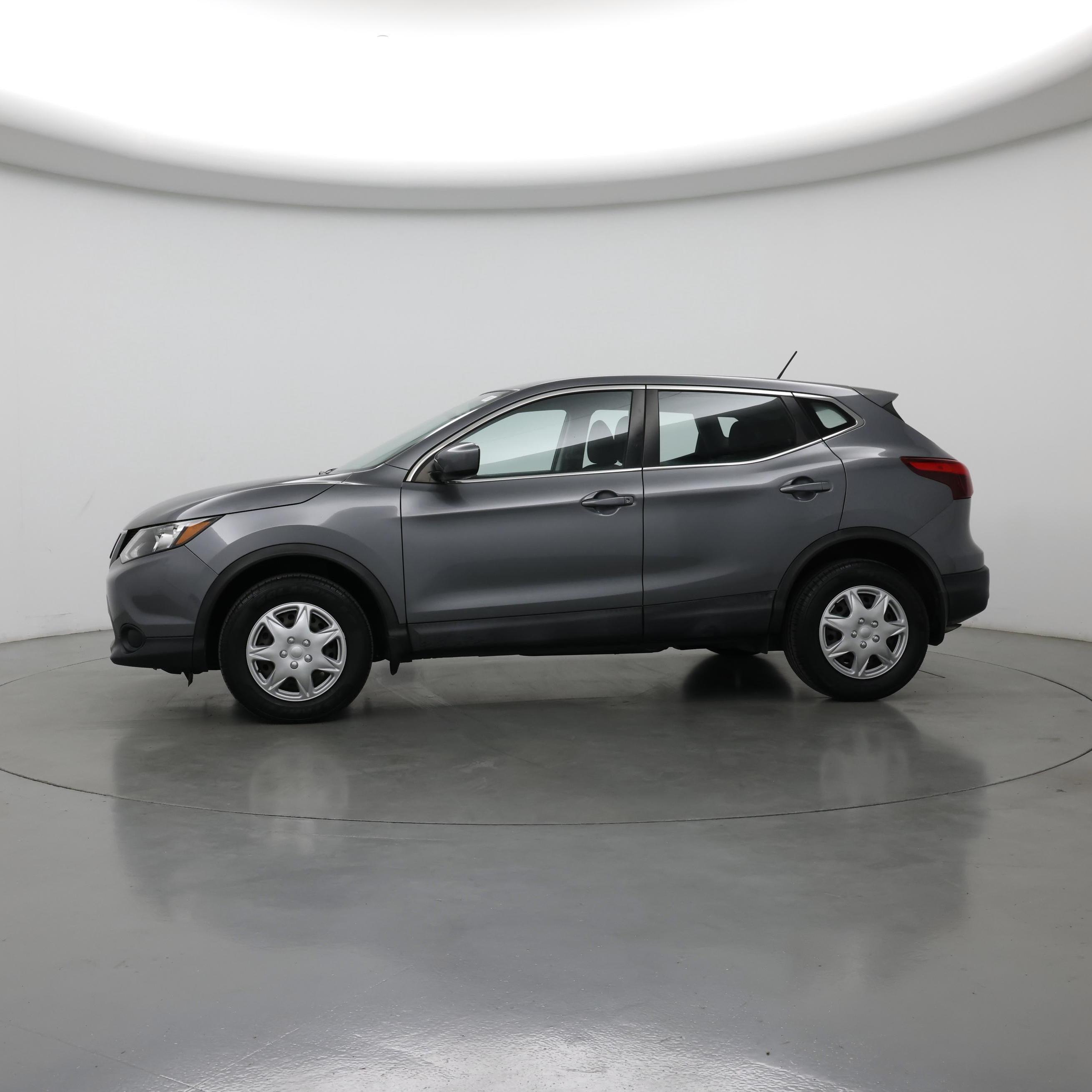 Thumbnail: 2019 Nissan Rogue Sport - 3