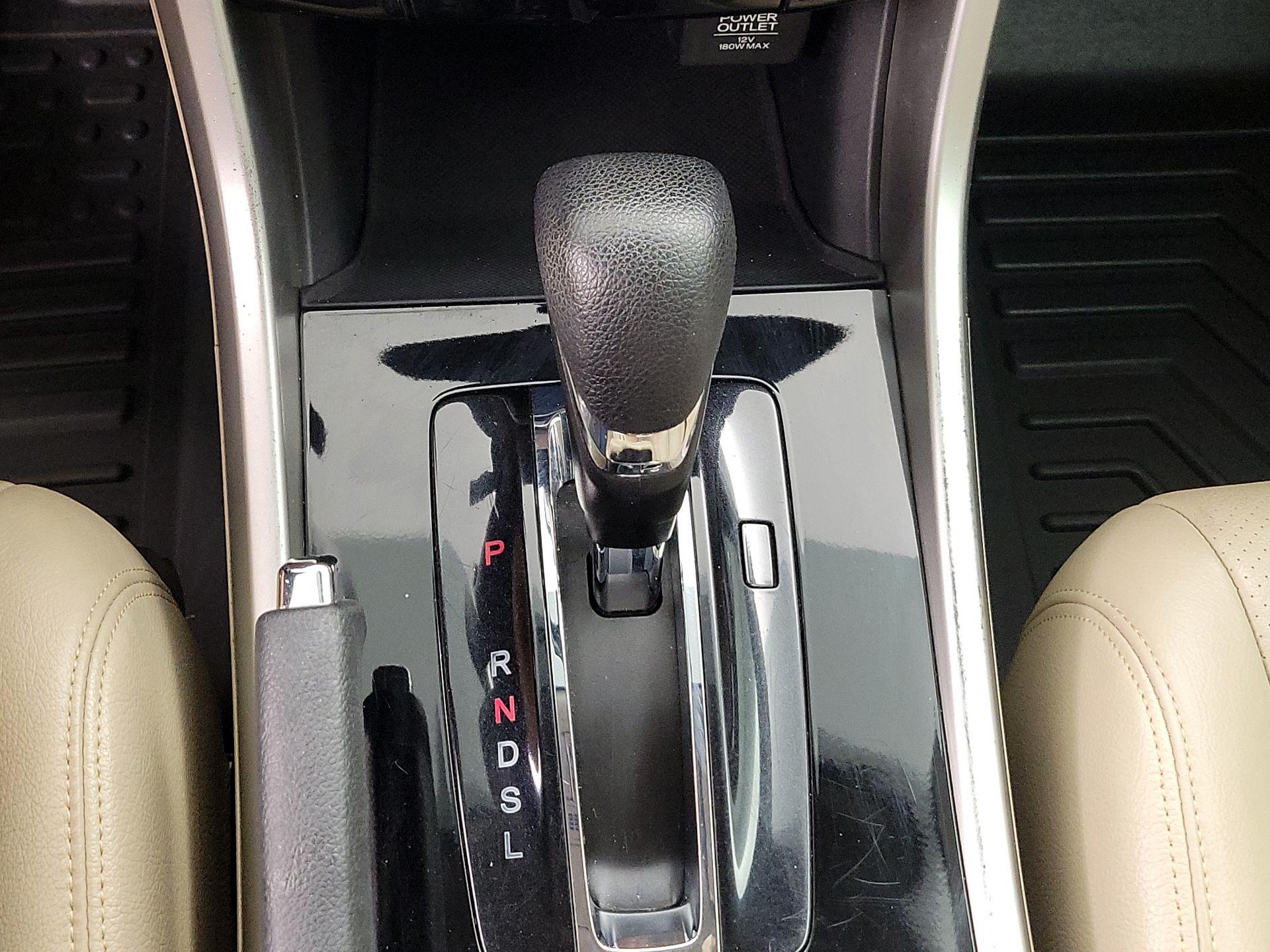 Thumbnail: 2017 Honda Accord - 17