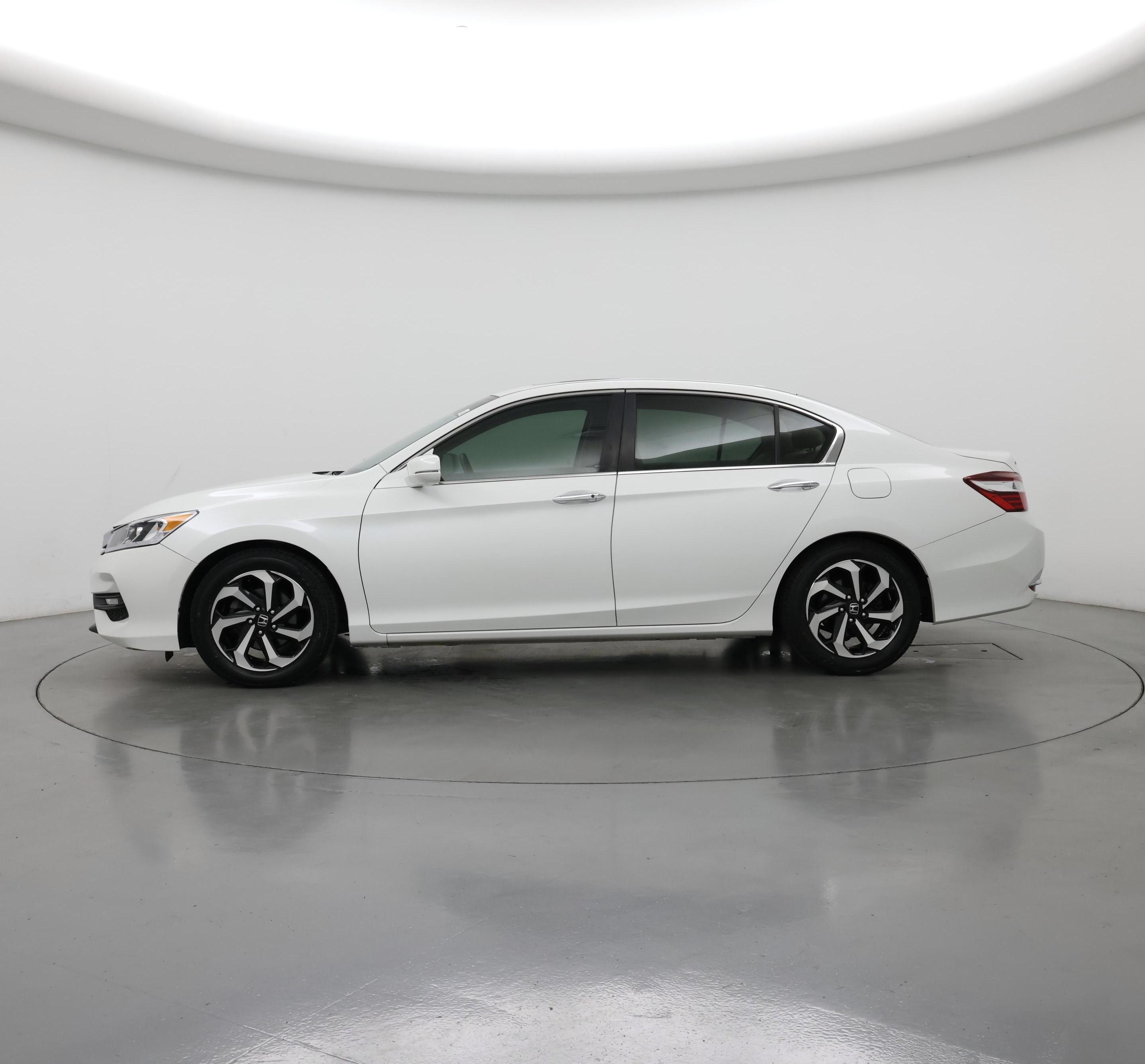 Thumbnail: 2017 Honda Accord - 3
