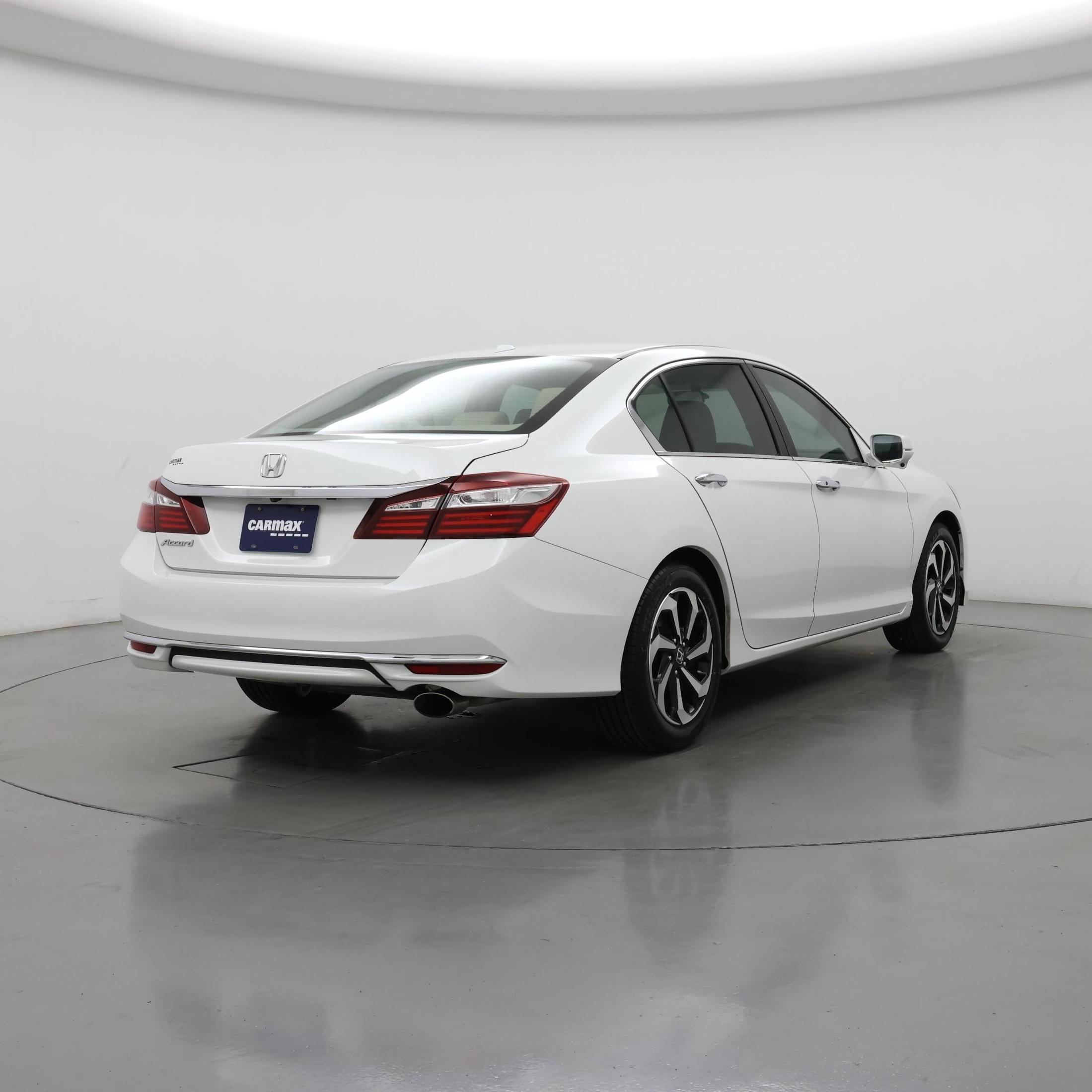 Thumbnail: 2017 Honda Accord - 8