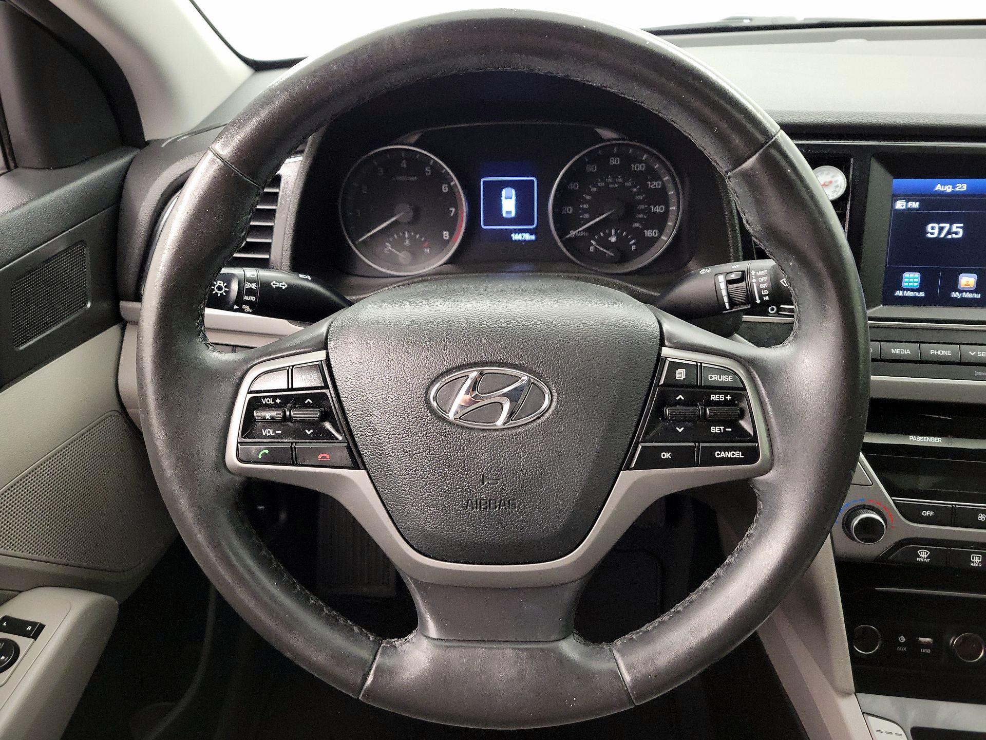 Thumbnail: 2018 Hyundai Elantra - 10