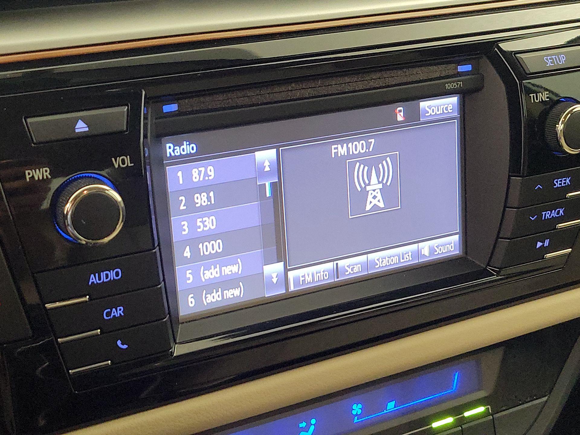 Thumbnail: 2016 Toyota Corolla - 15
