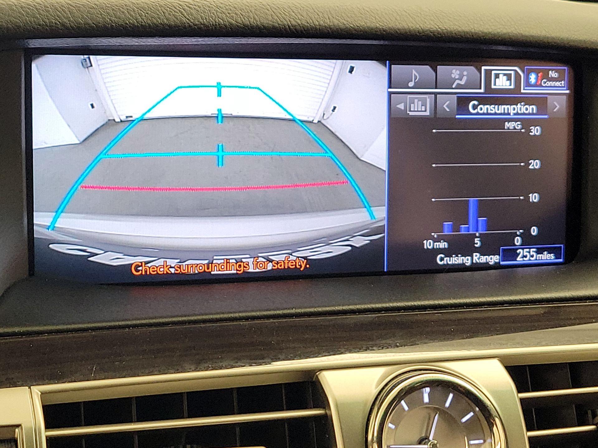 Thumbnail: 2014 Lexus LS - 15