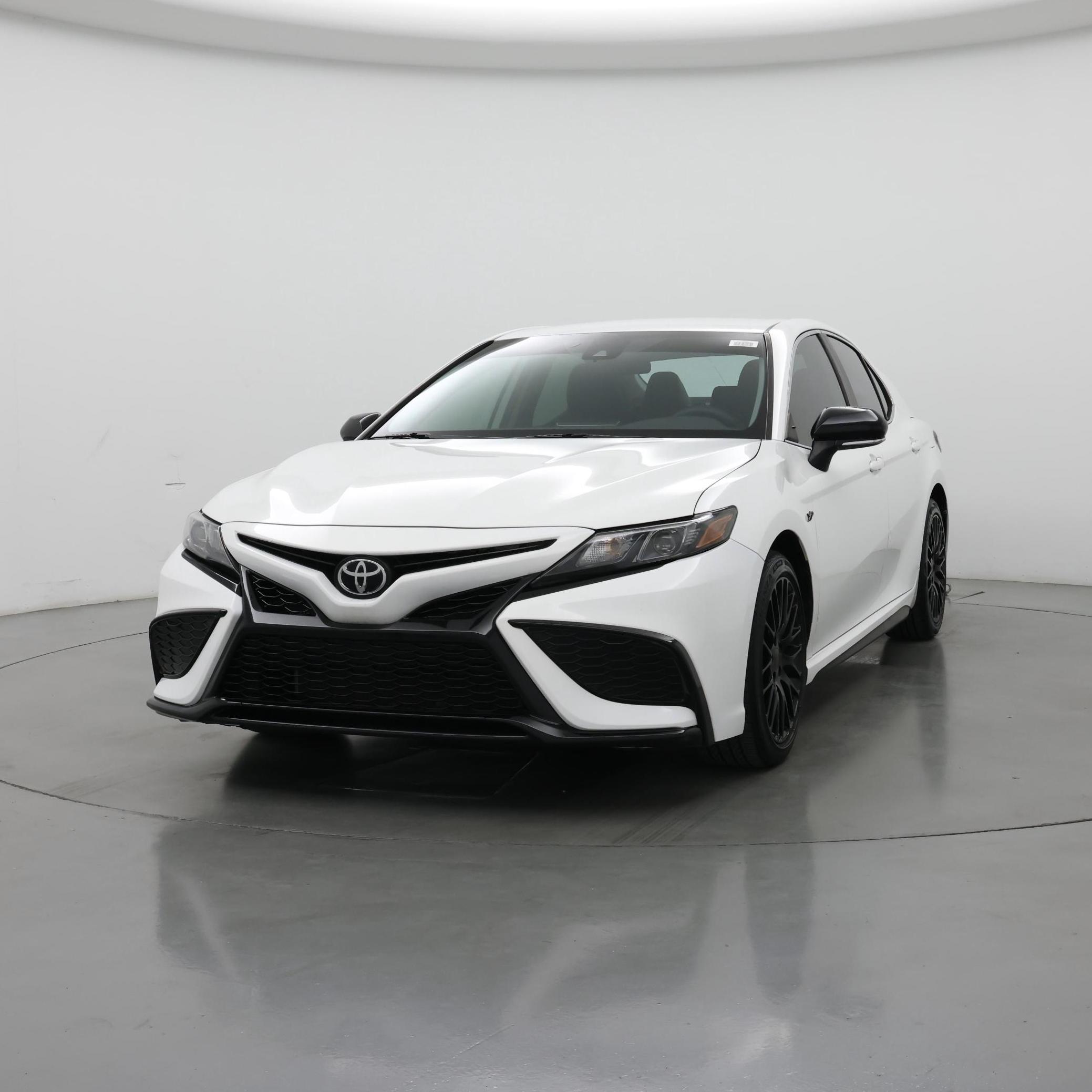 Thumbnail: 2022 Toyota Camry - 4