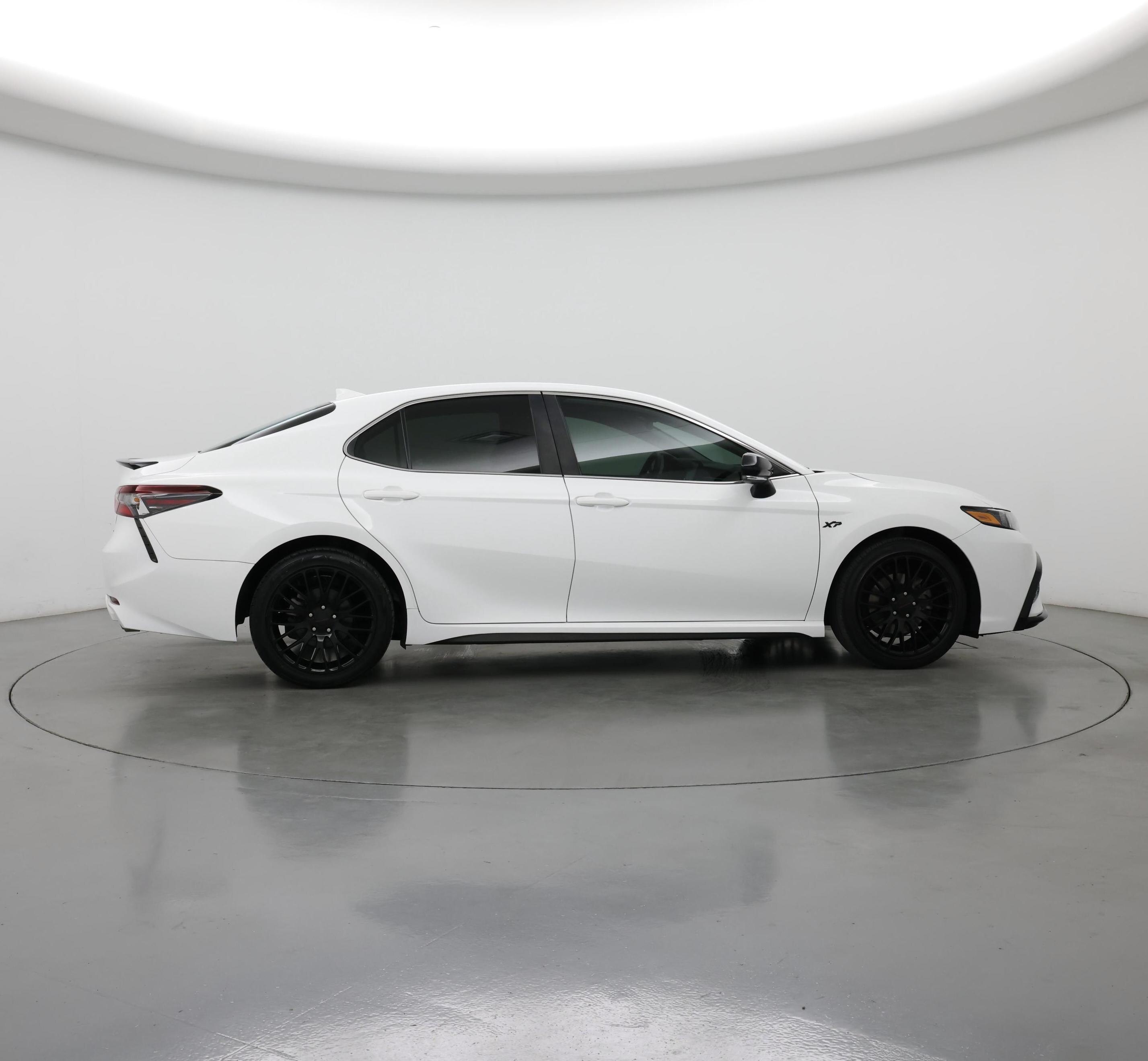 Thumbnail: 2022 Toyota Camry - 7