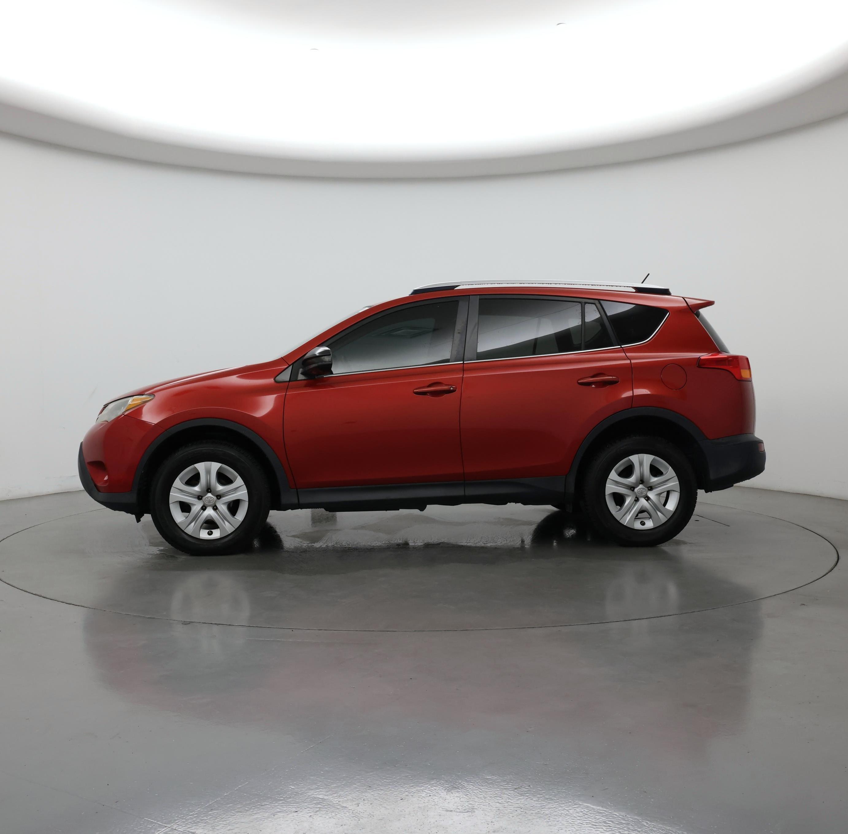 Thumbnail: 2015 Toyota RAV4 - 3