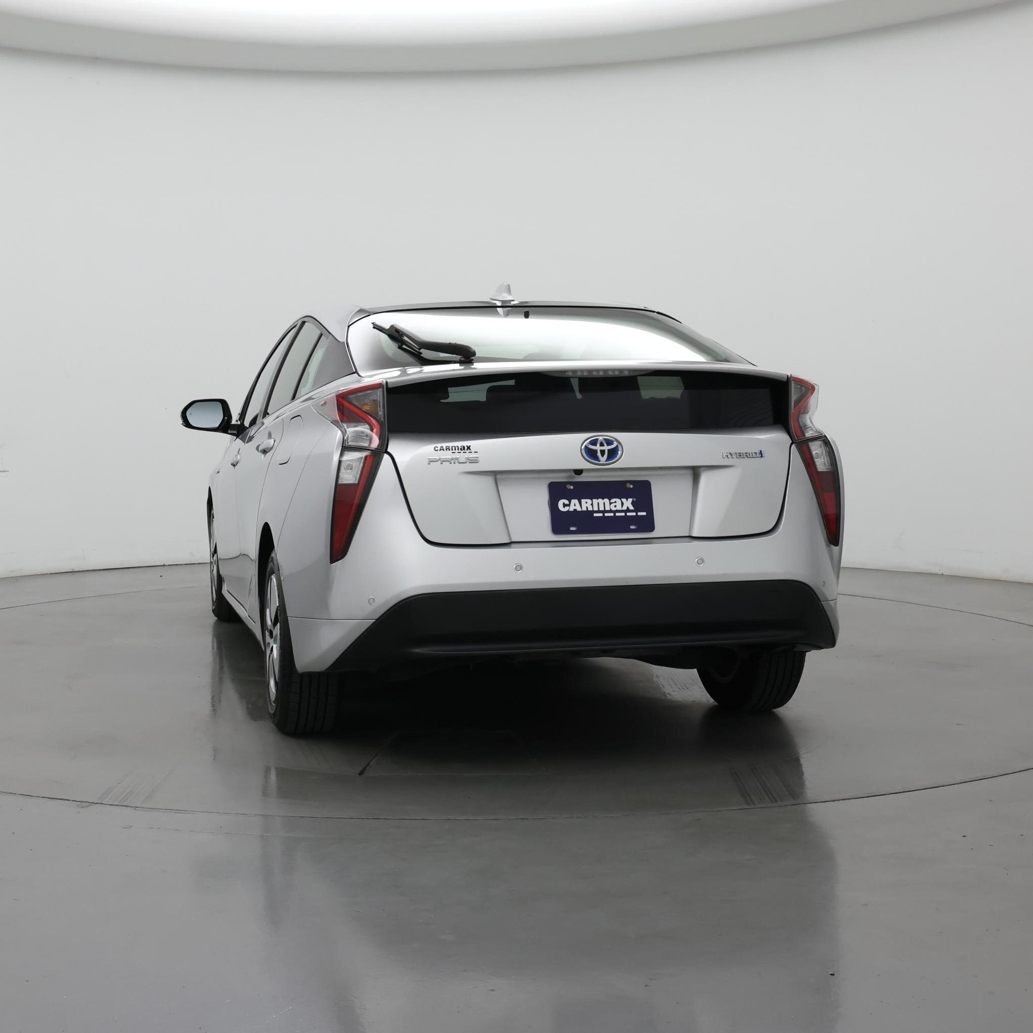Thumbnail: 2017 Toyota Prius - 6