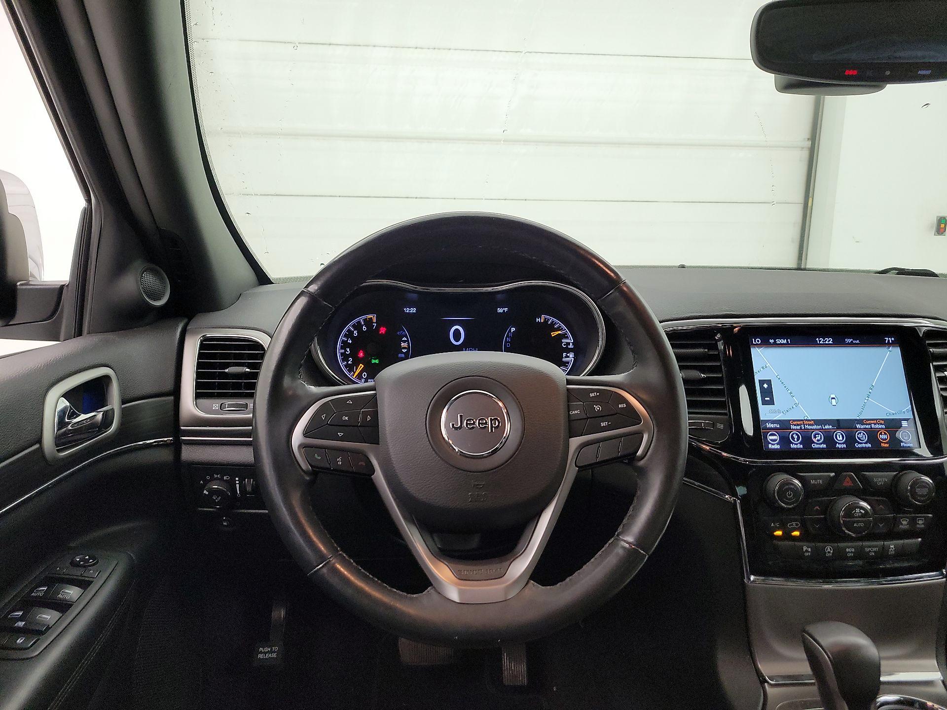 Thumbnail: 2019 Jeep Grand Cherokee - 10