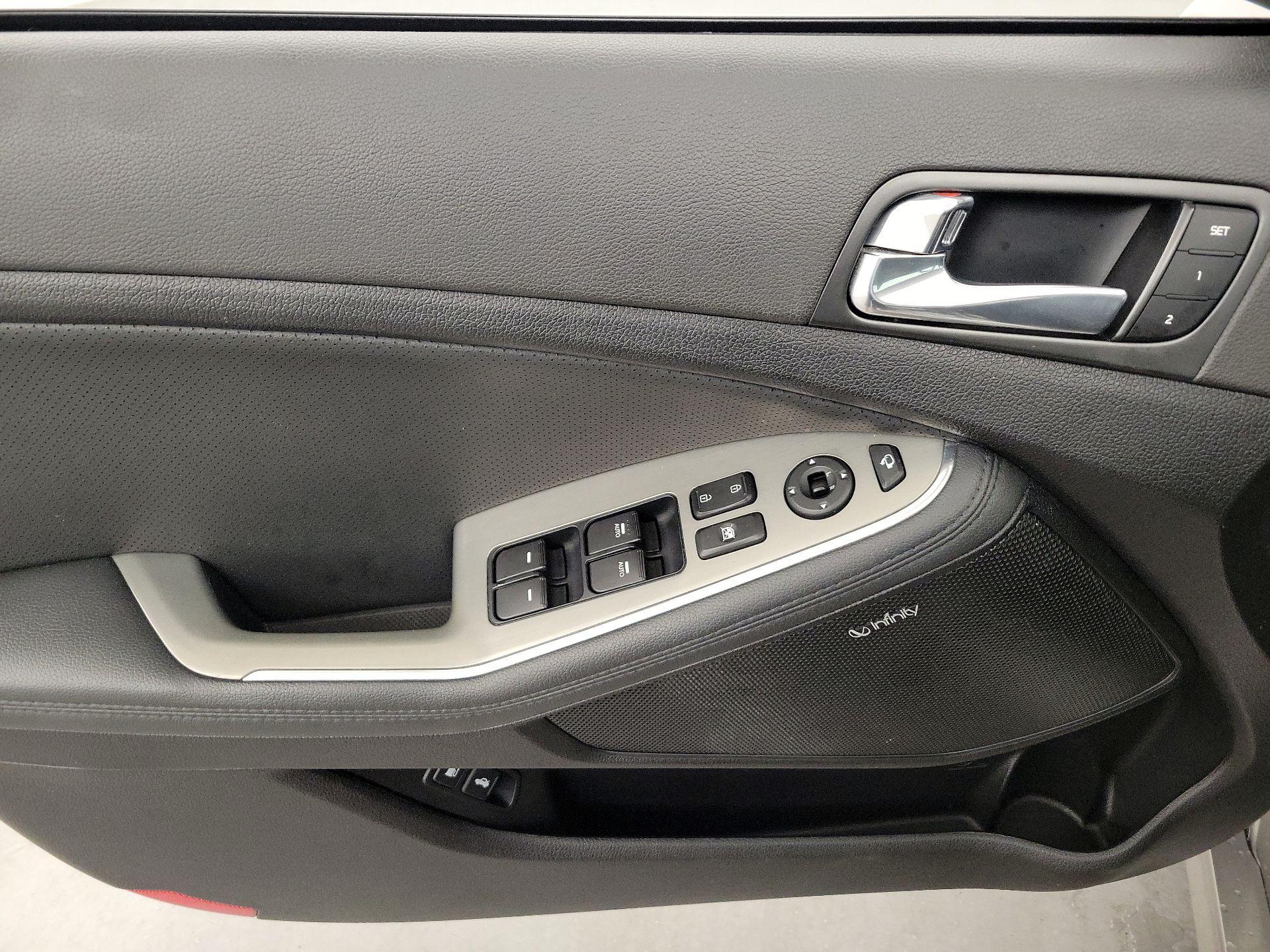 Thumbnail: 2014 Kia Optima - 12