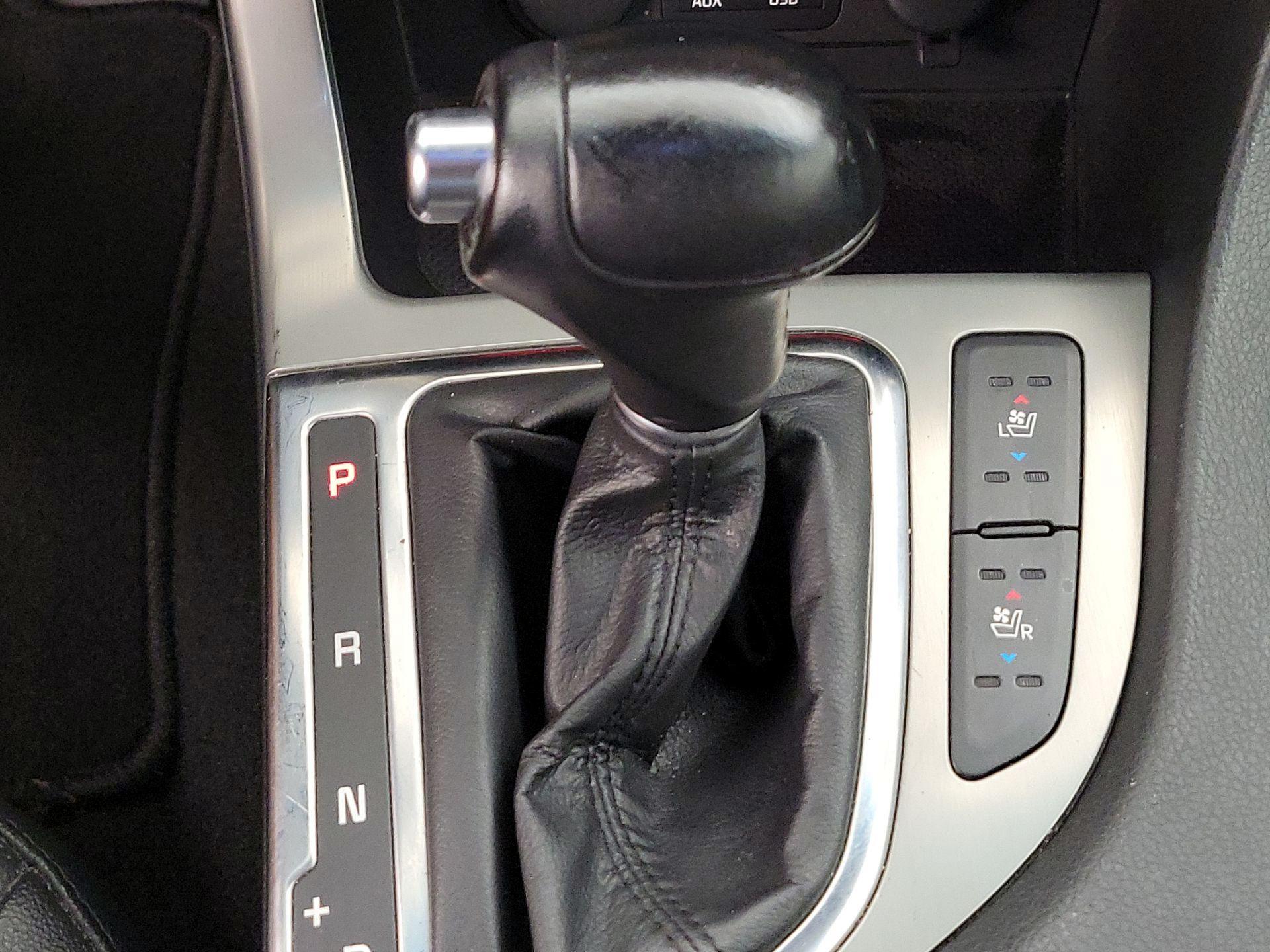 Thumbnail: 2014 Kia Optima - 17
