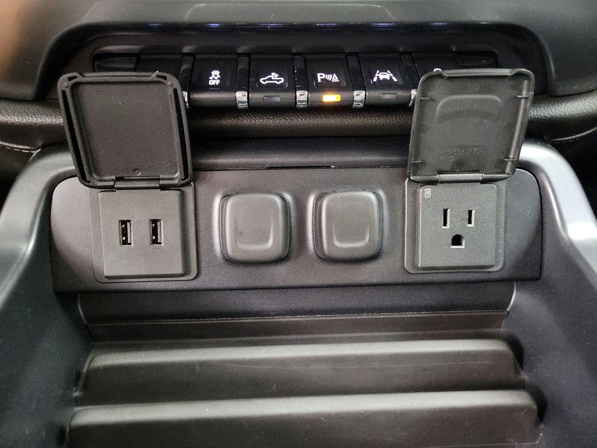 Thumbnail: 2016 Chevrolet Silverado 1500 - 19